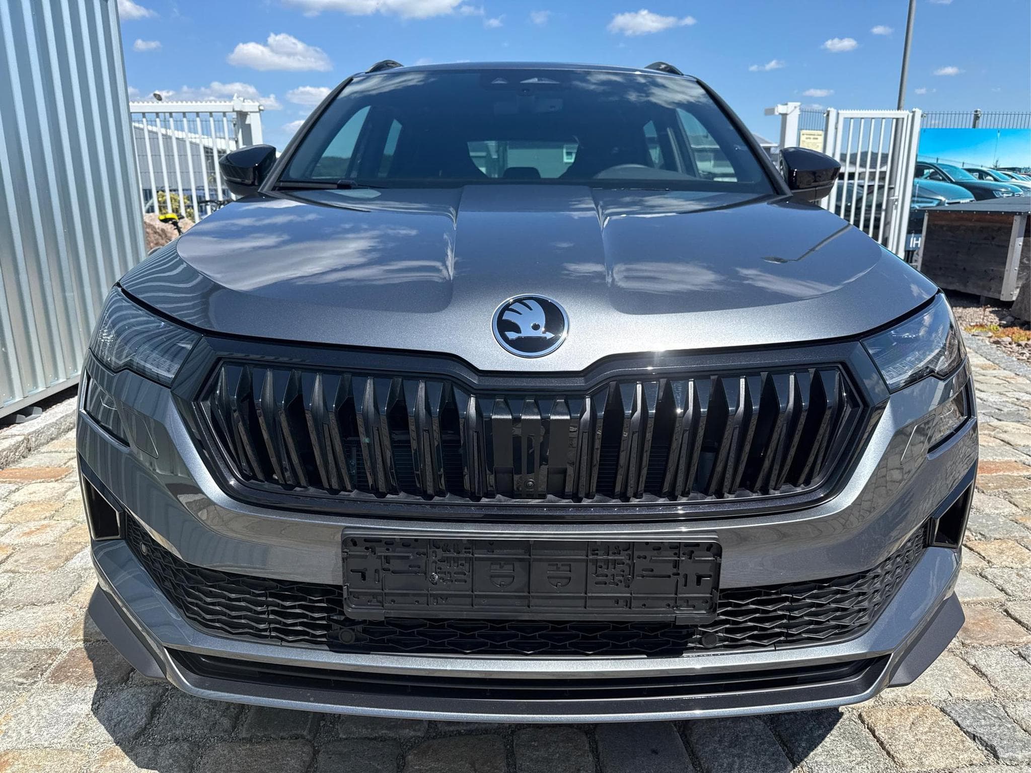 Skoda Karoq Sportline 1,5 TSI (2026) - Photo 2