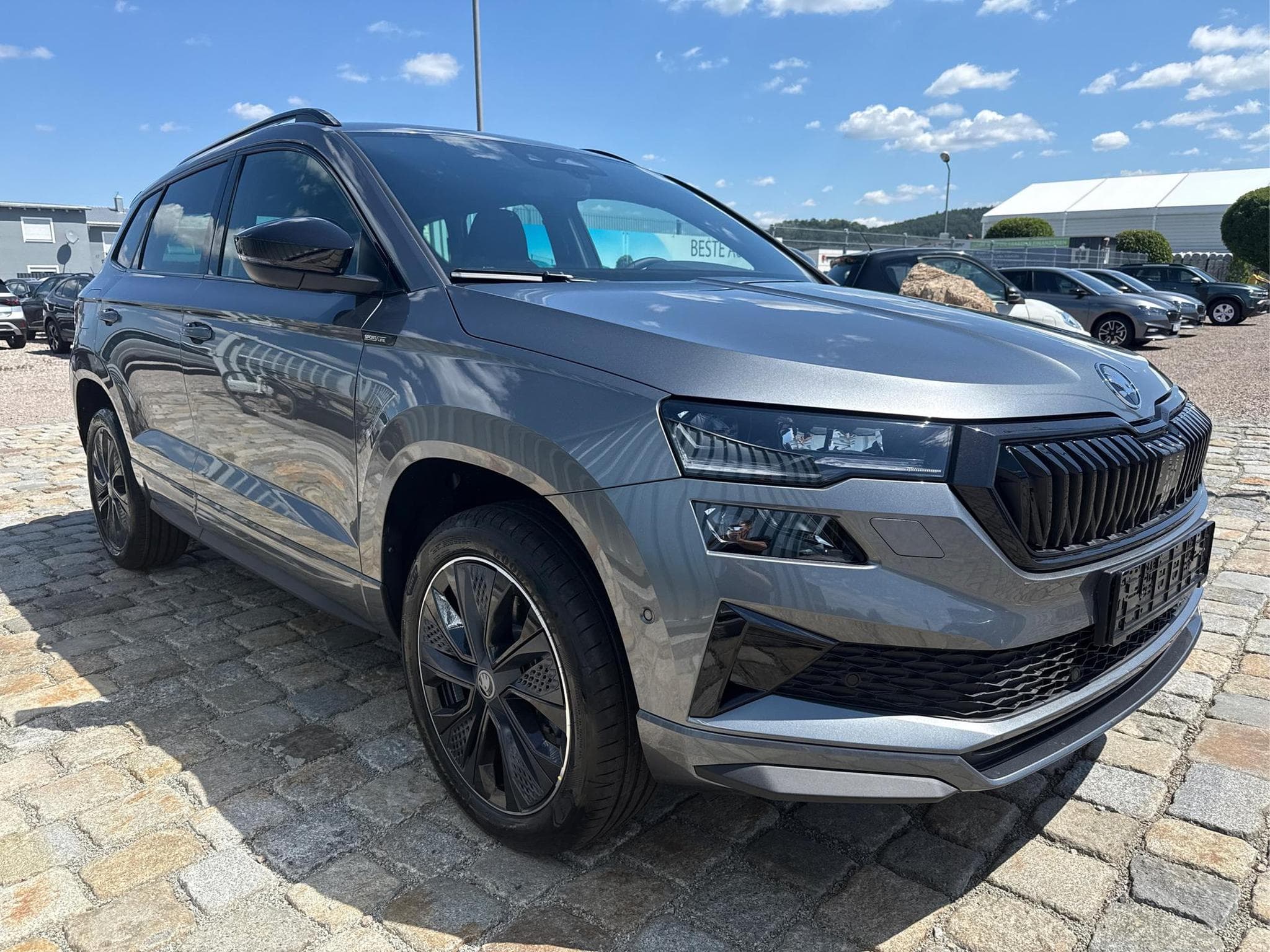 Skoda Karoq Sportline 1,5 TSI (2026) - Photo 3