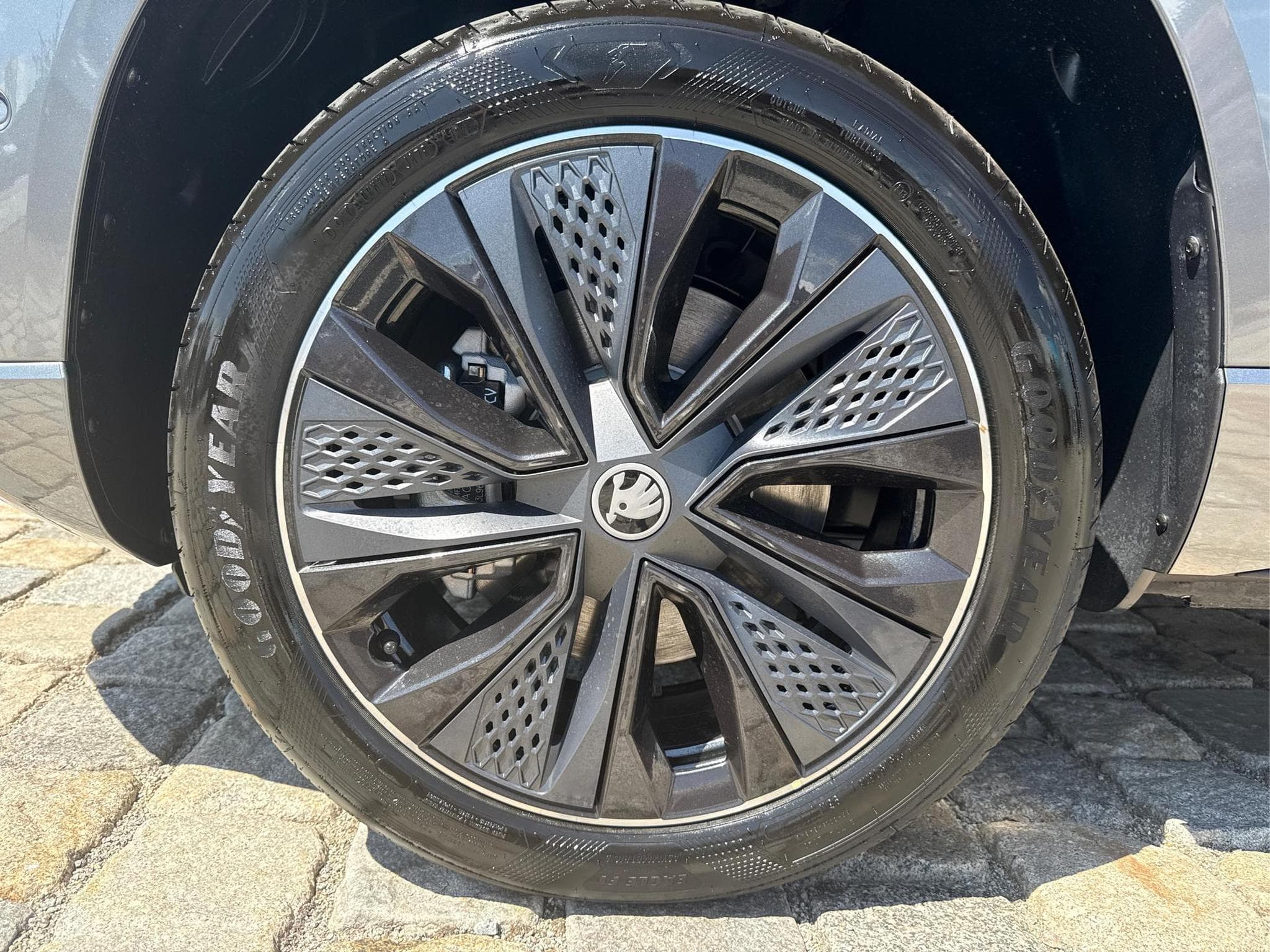 Skoda Karoq Sportline 1,5 TSI (2026) - Photo 14