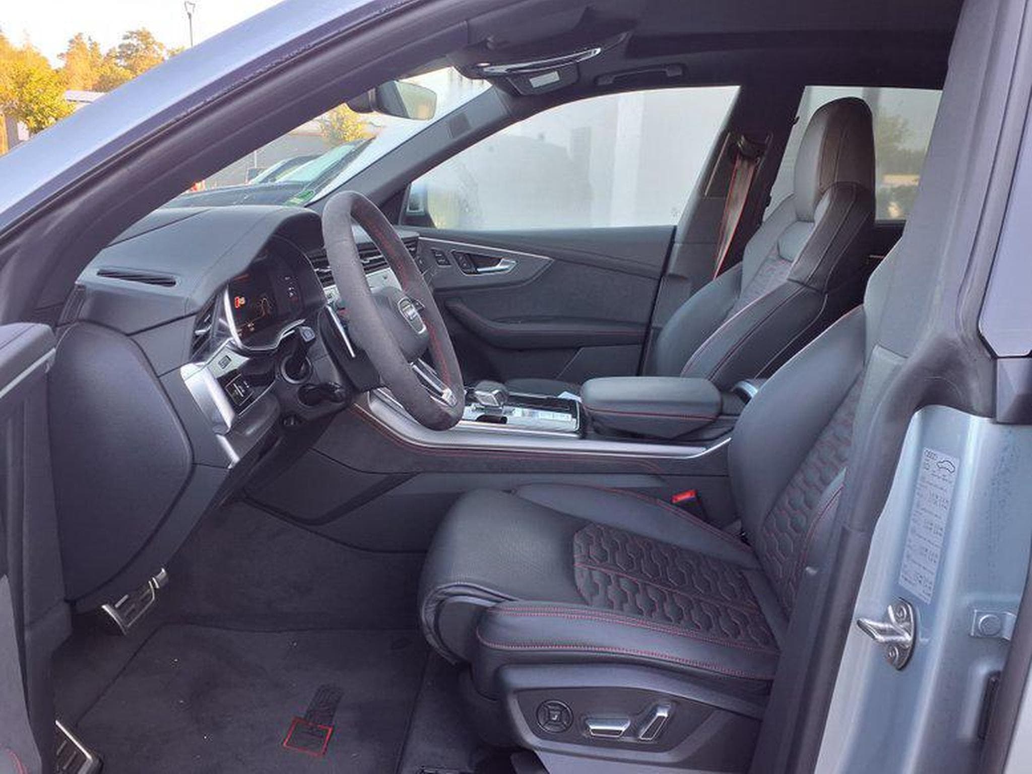 Audi RSQ8 performance 4.0 TFSI 8-Gang-Tiptronic quattro (2026) - Photo 5