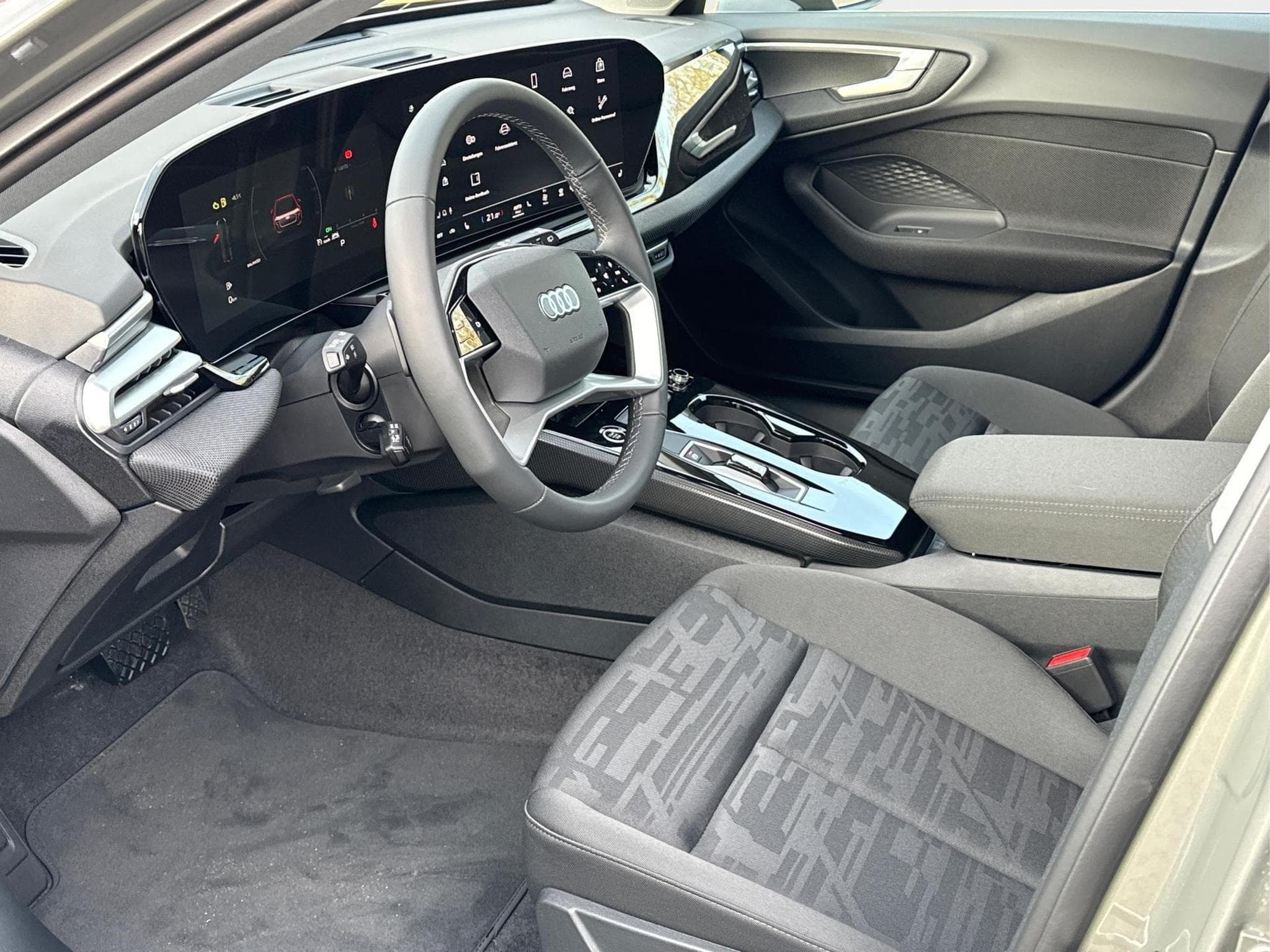 Audi A5 Avant Basis (2025) - Photo 9