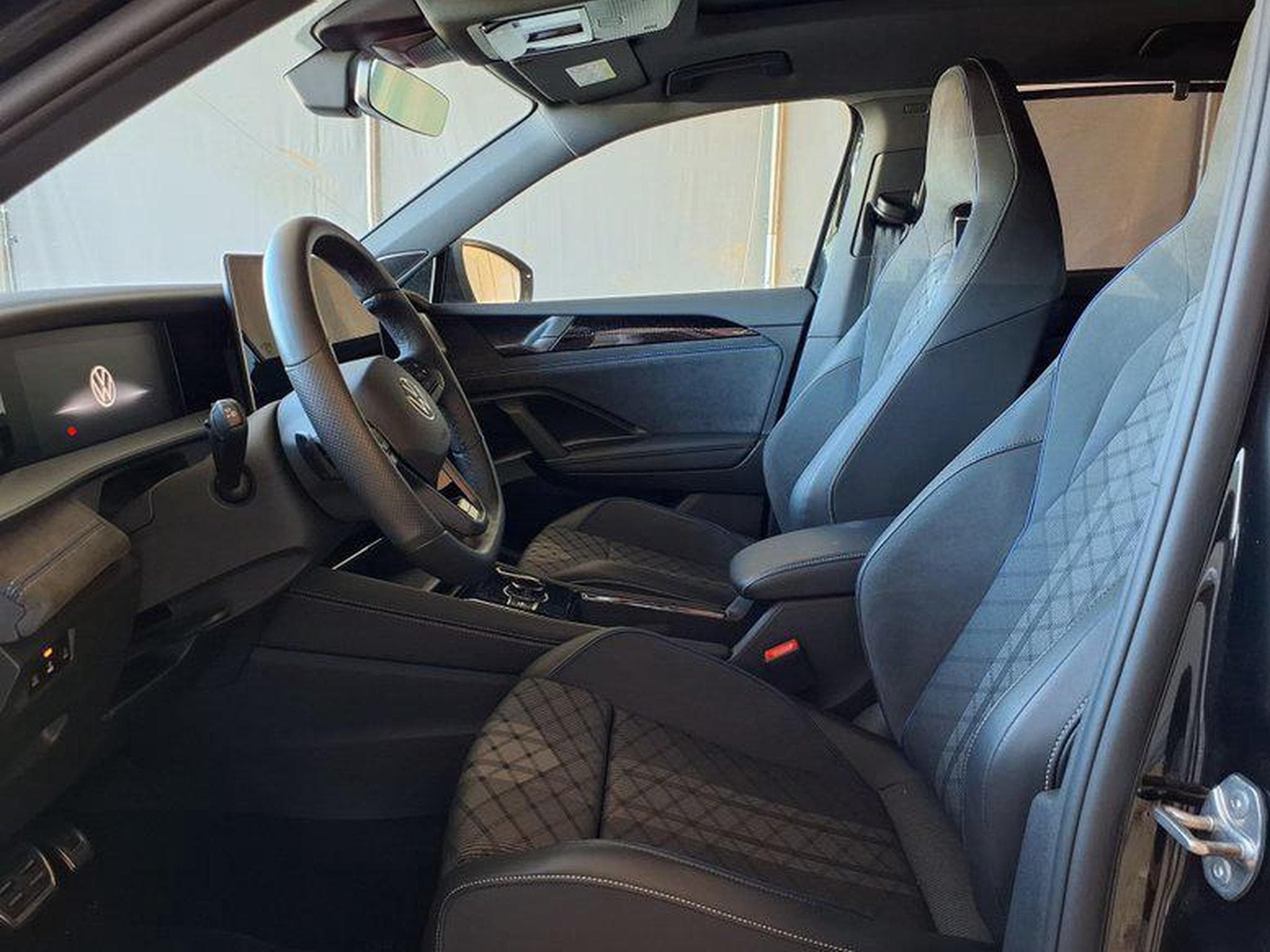 VW Tayron R-Line 2.0 TSI 7-Gang-DSG 4MOTION (2026) - Photo 5