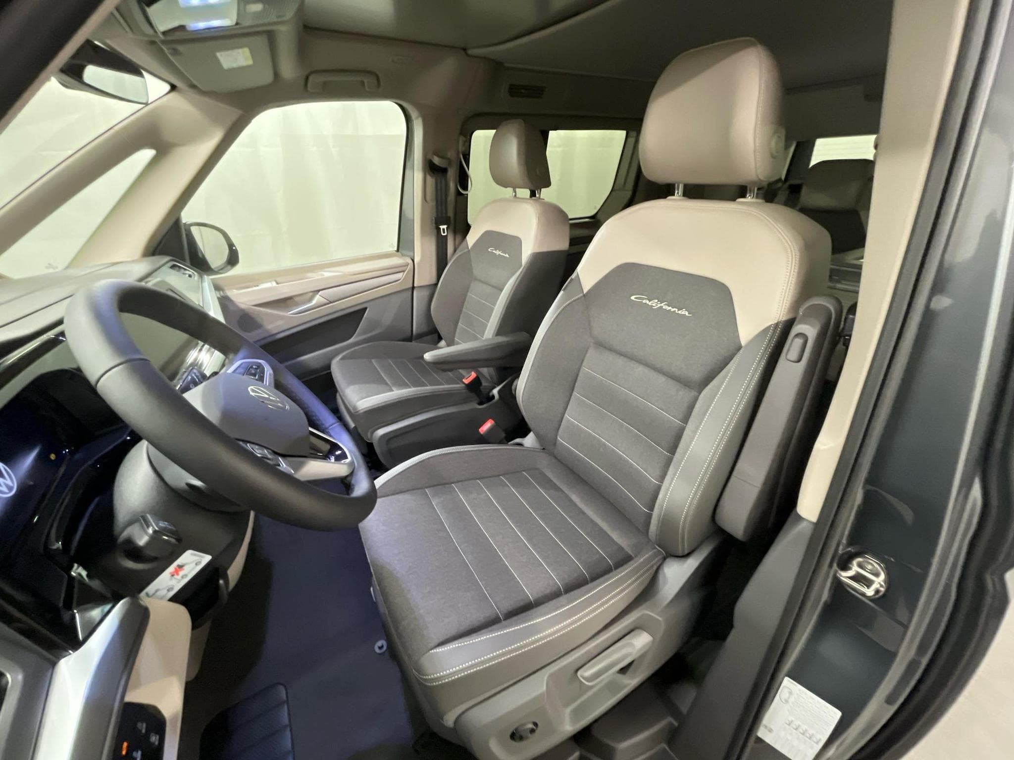 VW California Ocean (2026) - Photo 18