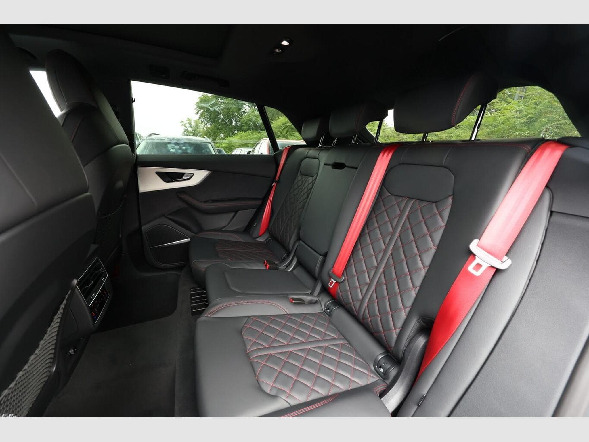Audi Q8 S line (2026) - Photo 10