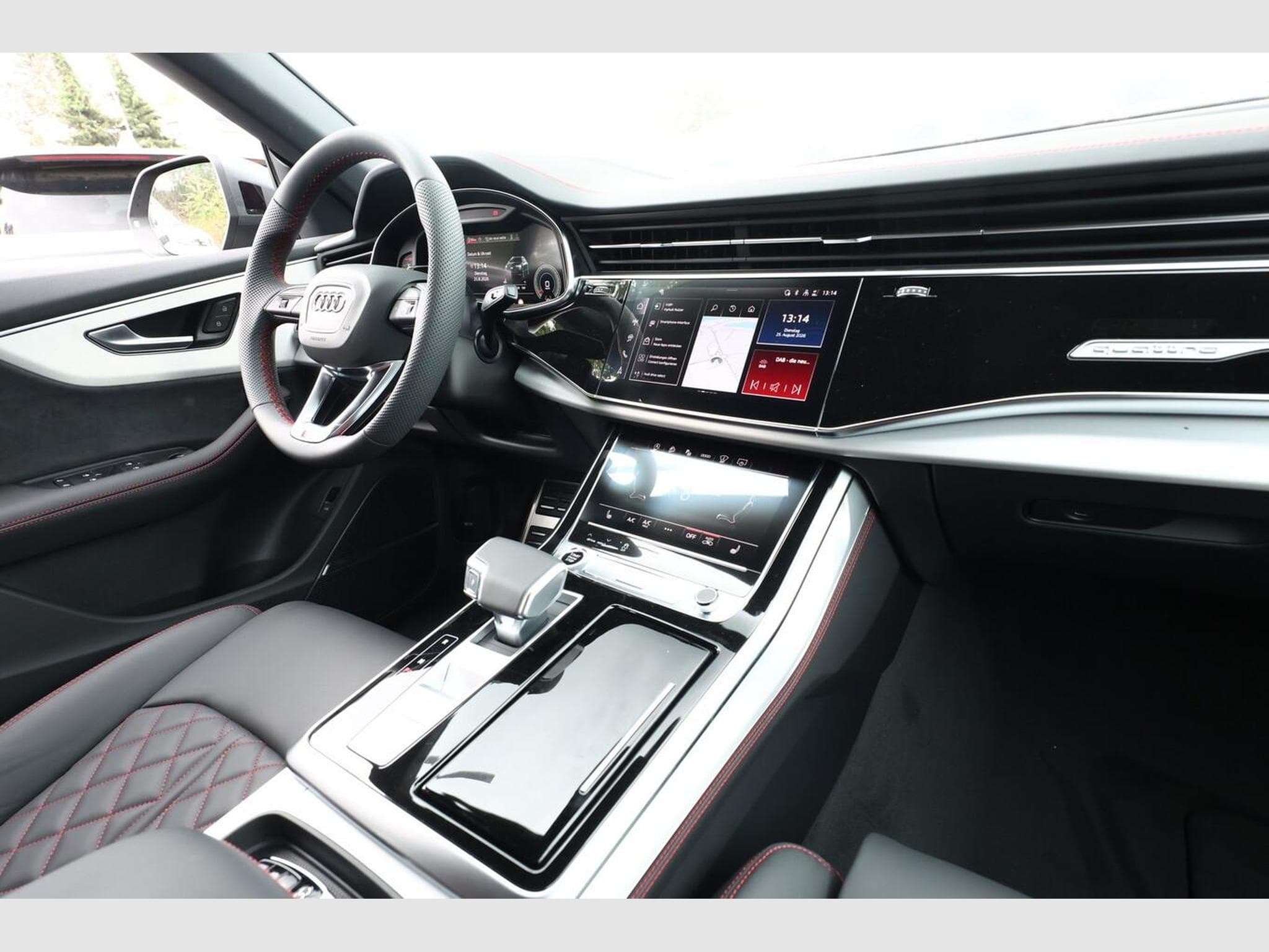 Audi Q8 S line (2026) - Photo 9