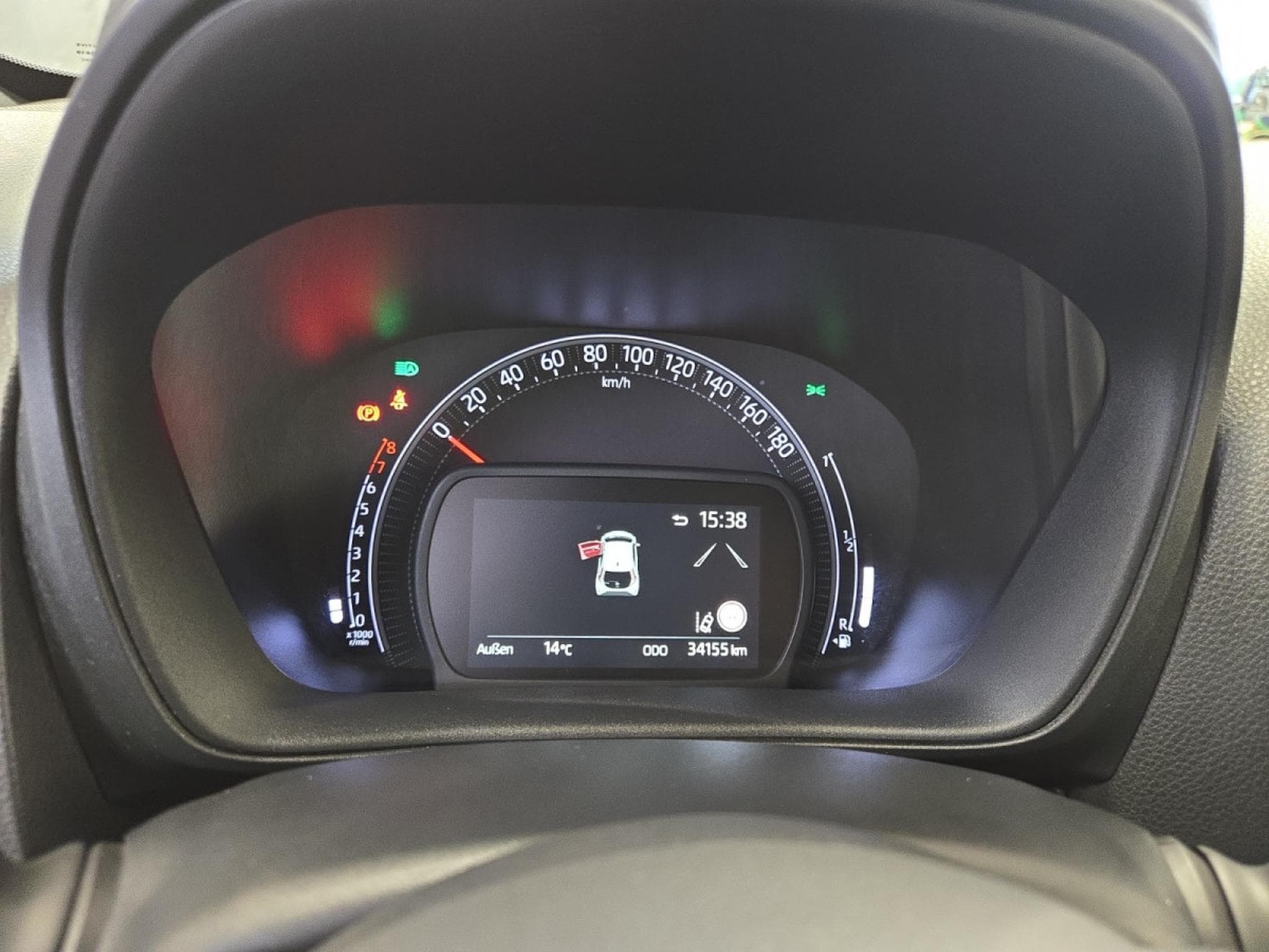 Toyota Aygo X 1.0i VVT-i X play Air (2023) - Photo 12