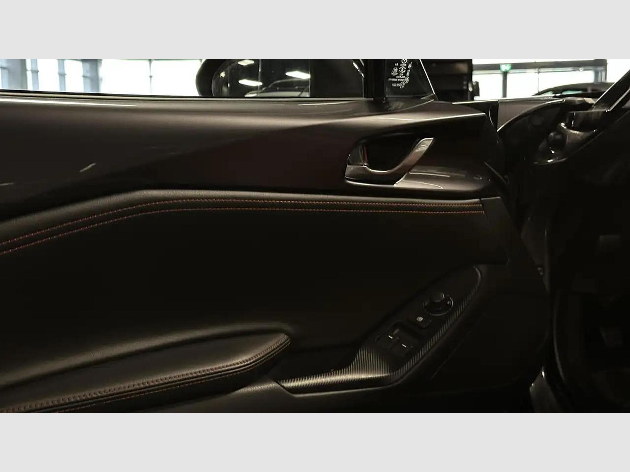 Mazda MX-5 (2024) - Foto 9