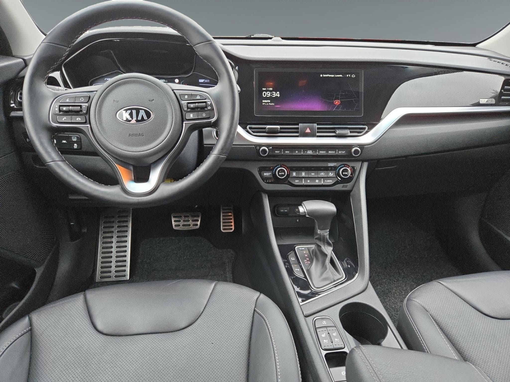 Kia Niro Sense 1.6 GDi HEV 6DCT (2021) - Photo 10