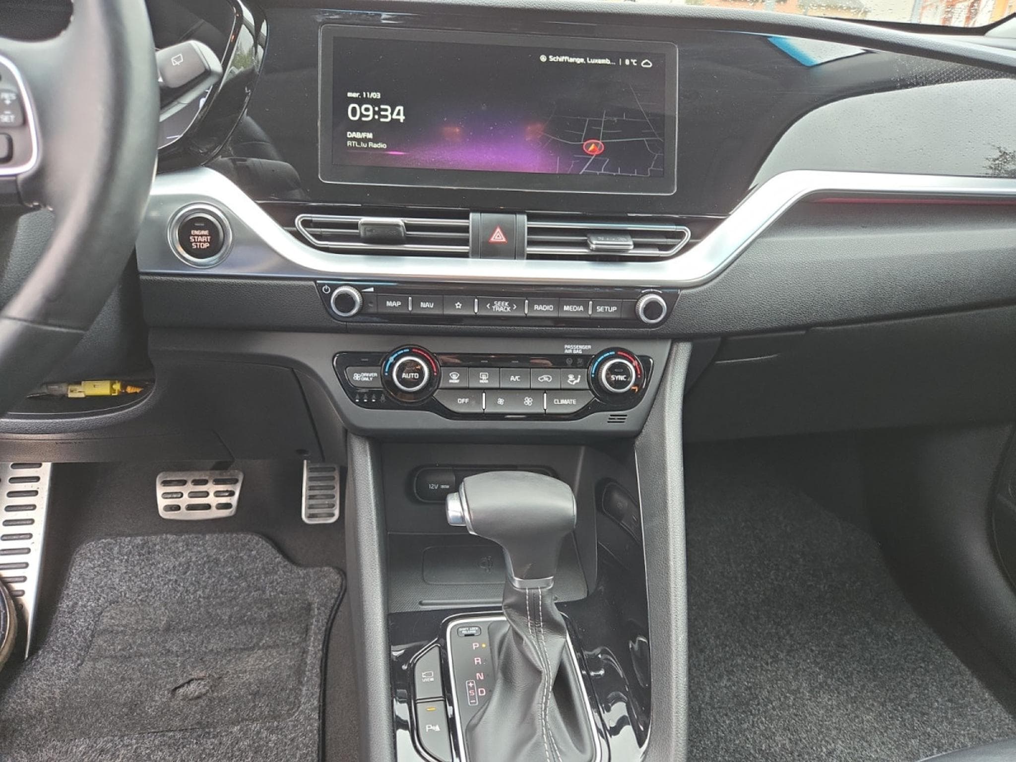 Kia Niro Sense 1.6 GDi HEV 6DCT (2021) - Photo 11