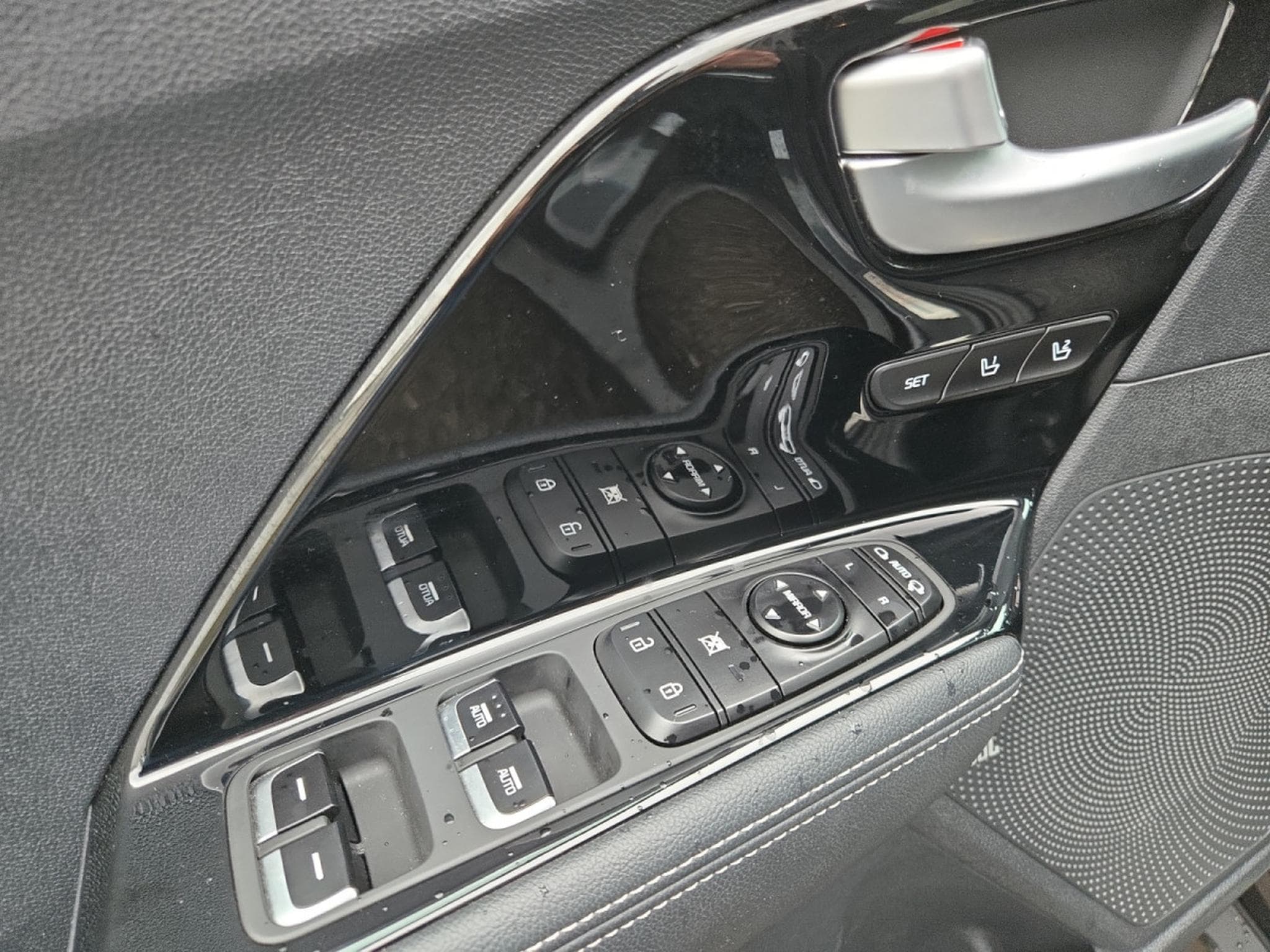 Kia Niro Sense 1.6 GDi HEV 6DCT (2021) - Photo 14