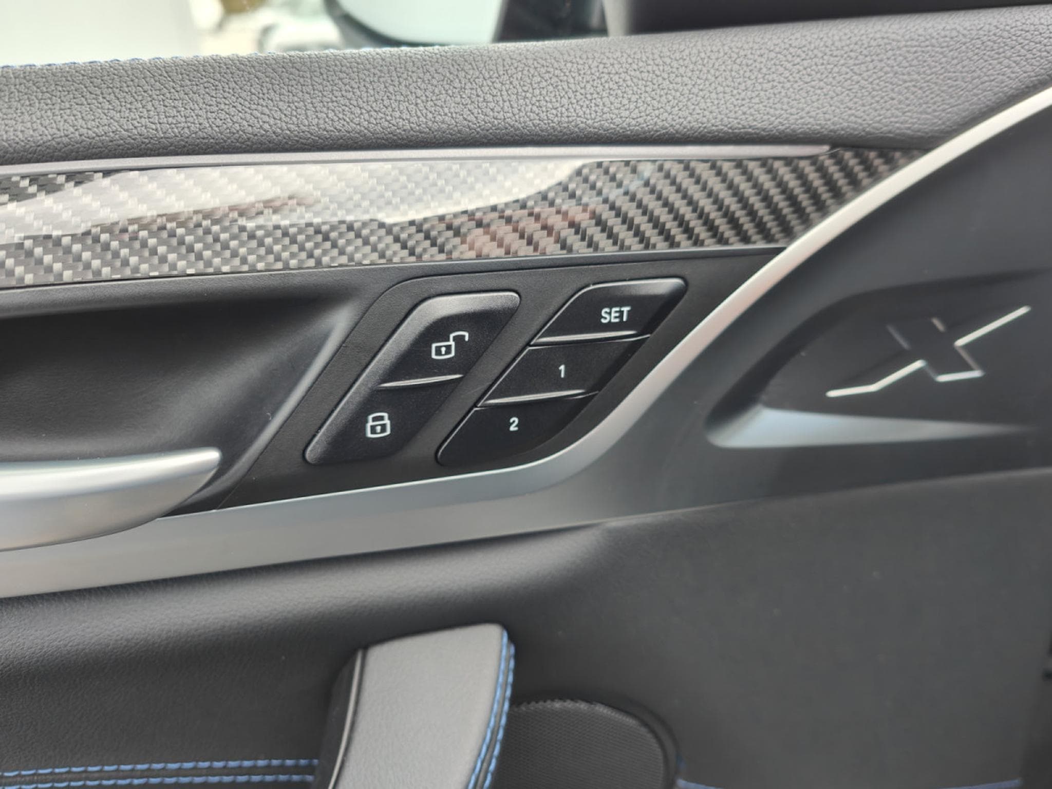 BMW X4 X4 XDRIVE20dA PACK M TOIT OUVRANT SIEGES M CARPLAY (2022) - Photo 15