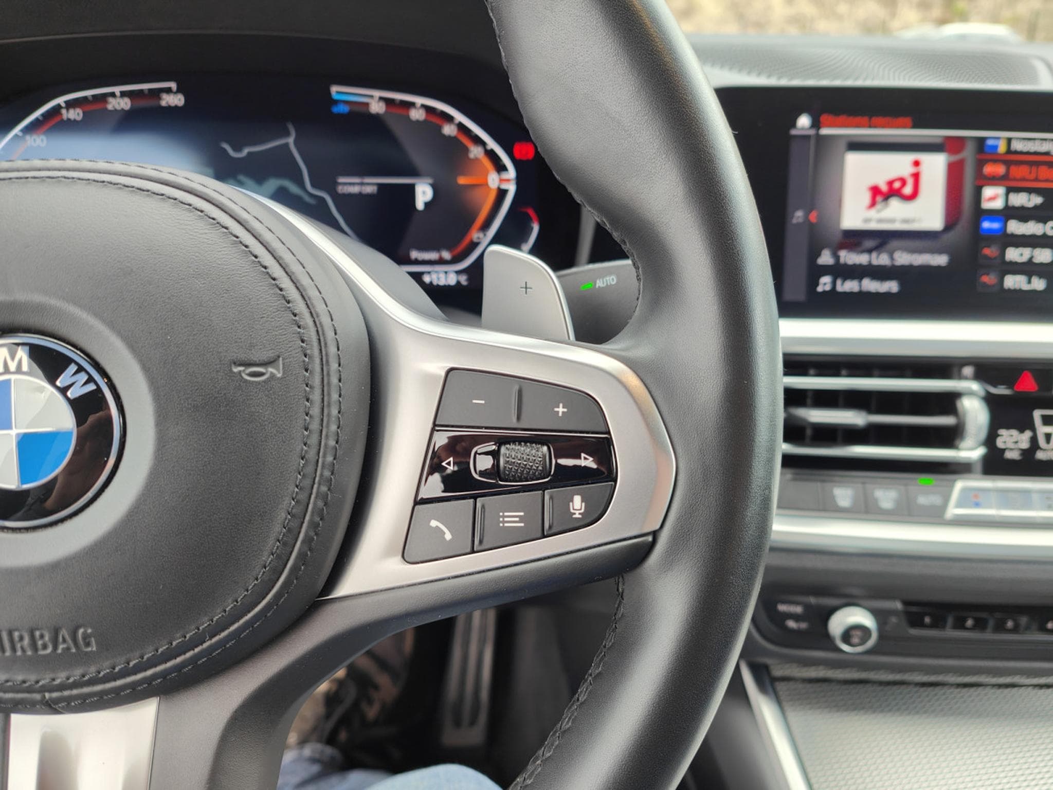 BMW 320 320dA PACK M ECLAIRAGE AMBIANCE GPS CARPLAY CAMERA (2021) - Photo 21