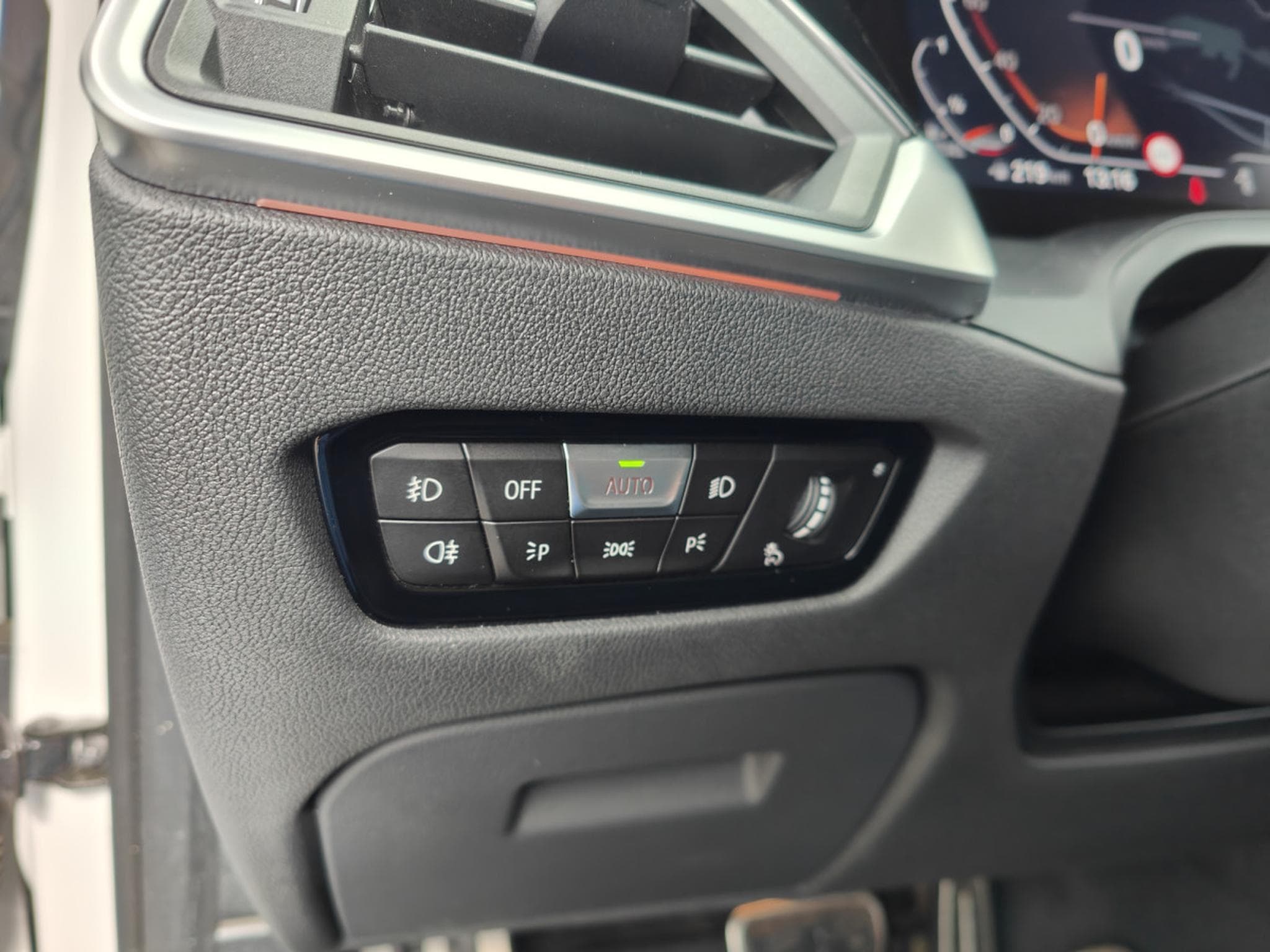 BMW 320 320dA PACK M ECLAIRAGE AMBIANCE GPS CARPLAY CAMERA (2021) - Photo 23