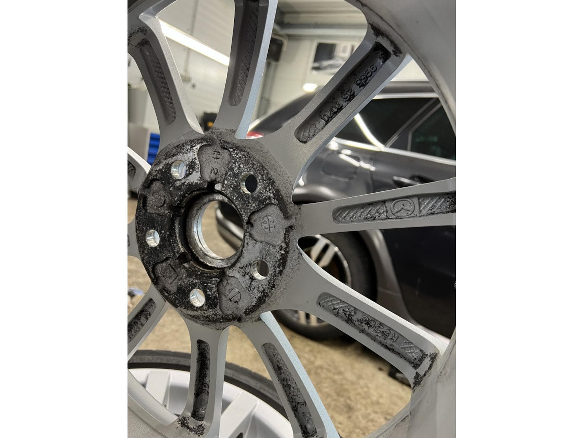 Jantes alu + Pneus h – 17" - Photo 4