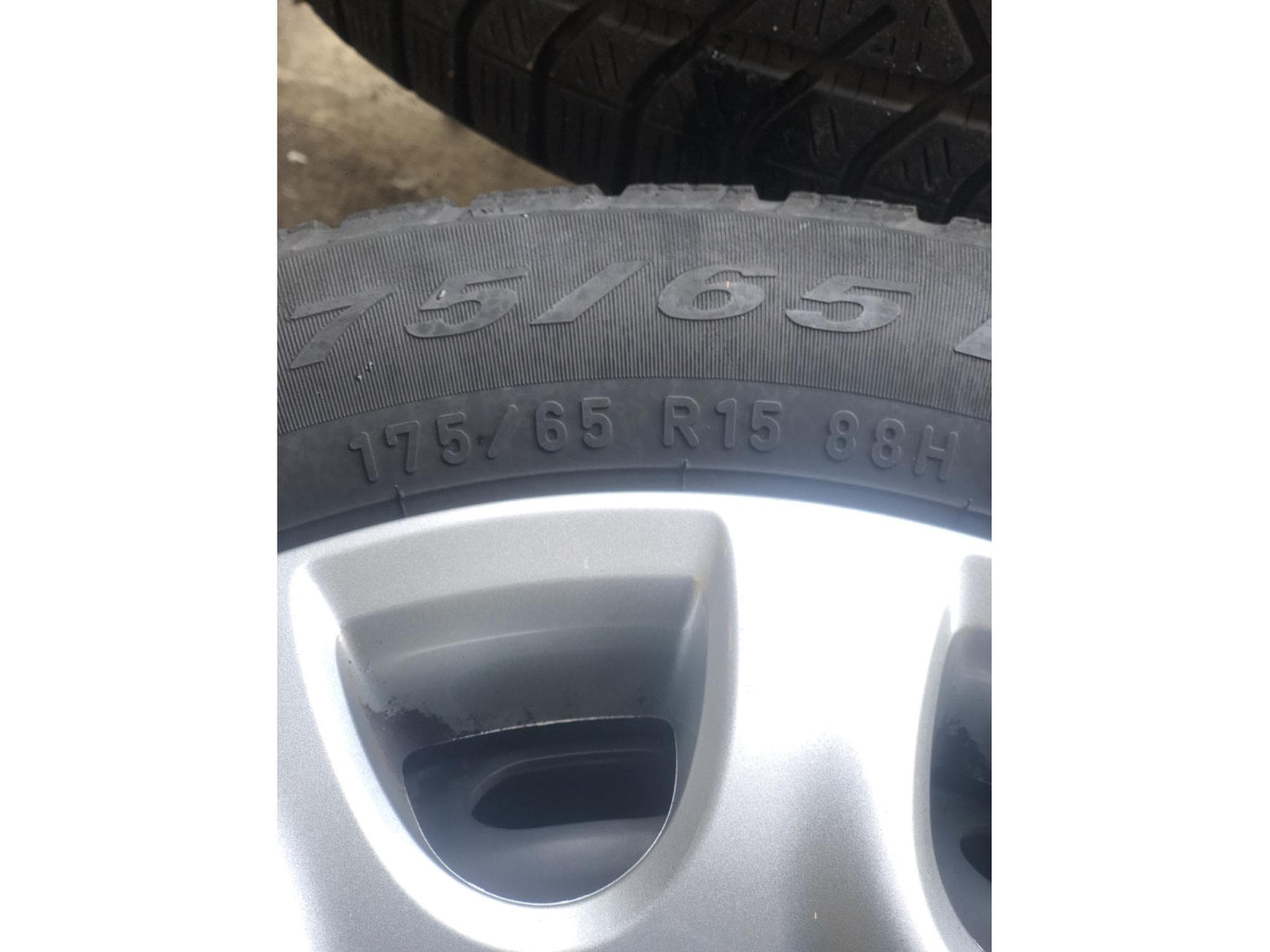 Jantes acier + Pneus – 15" - Photo 5