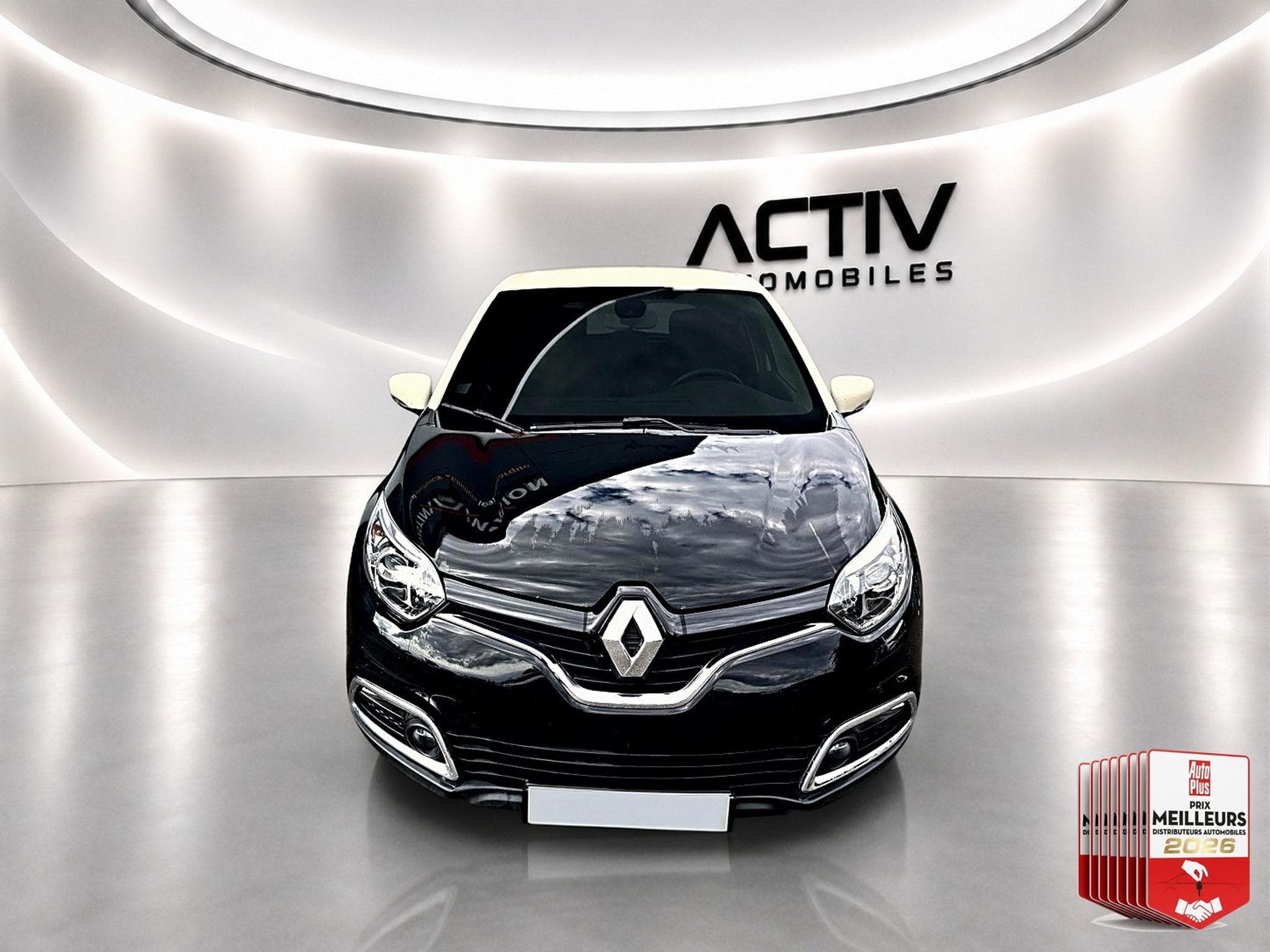 Renault CAPTUR 0.9 TCE 90 ENERGY INTENS 2016 (2016) - Photo 2