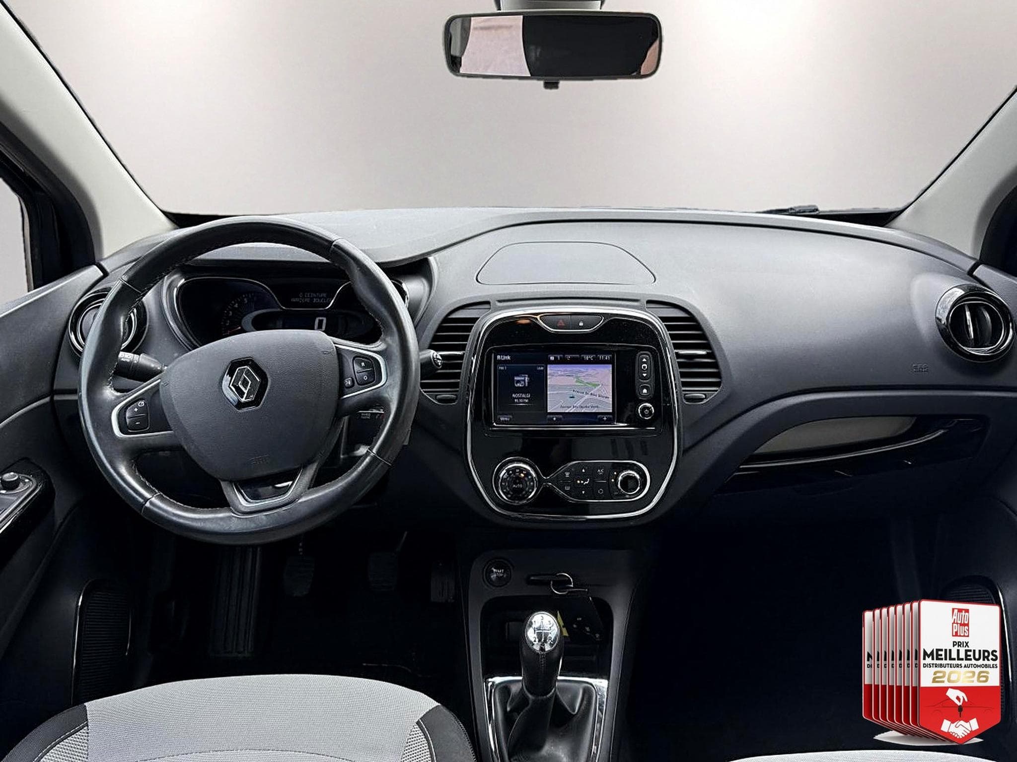 Renault CAPTUR 0.9 TCE 90 ENERGY INTENS 2016 (2016) - Photo 9