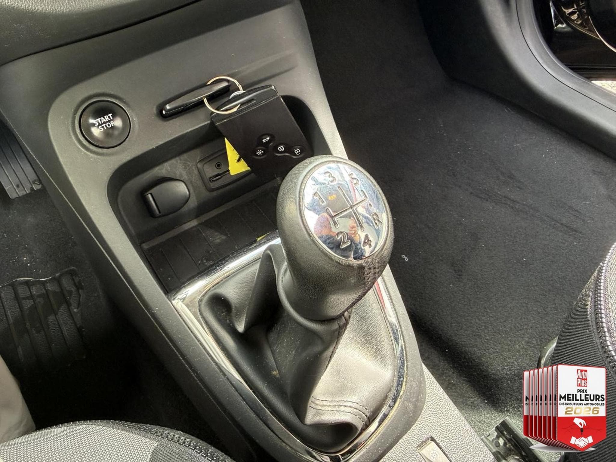 Renault CAPTUR 0.9 TCE 90 ENERGY INTENS 2016 (2016) - Photo 22