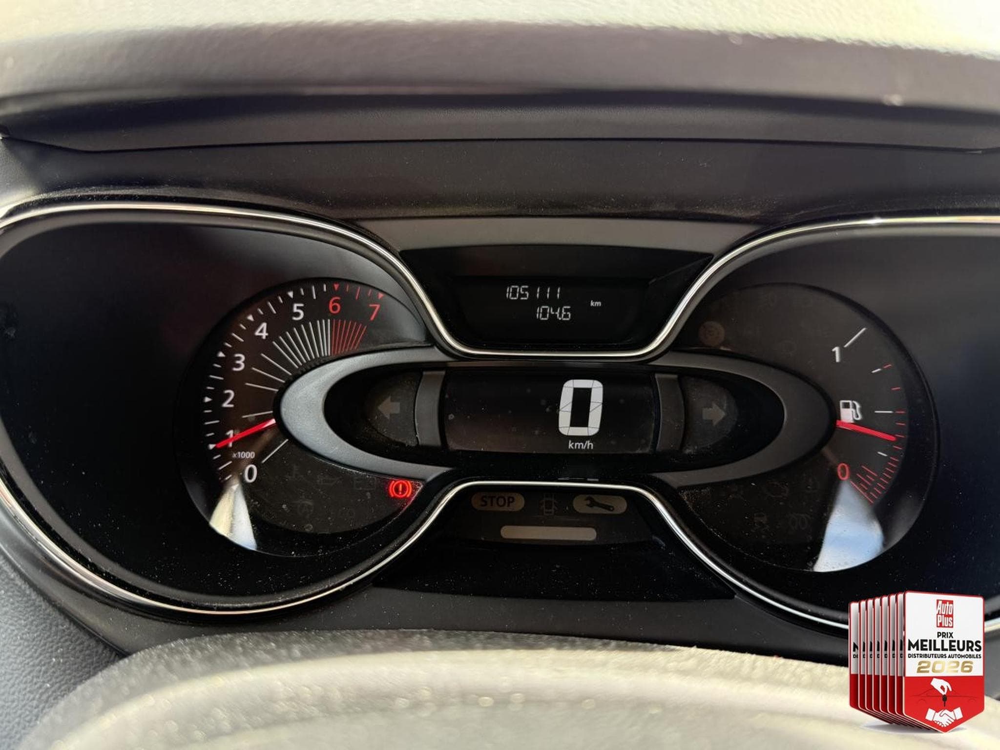 Renault CAPTUR 0.9 TCE 90 ENERGY INTENS 2016 (2016) - Photo 23