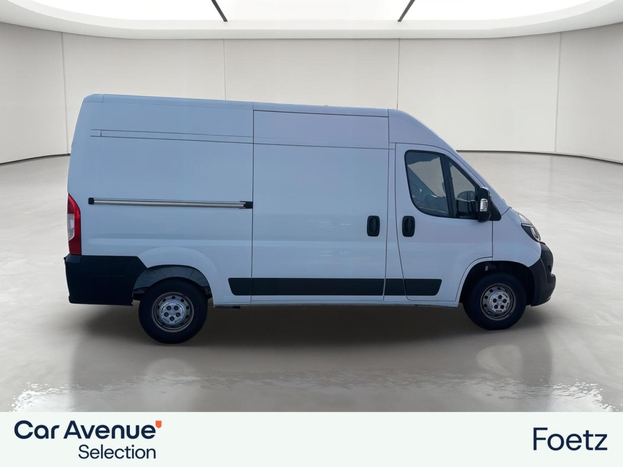 PEUGEOT Boxer L2H2 3.3 140ch BlueHDi S&S (2023) - Photo 5