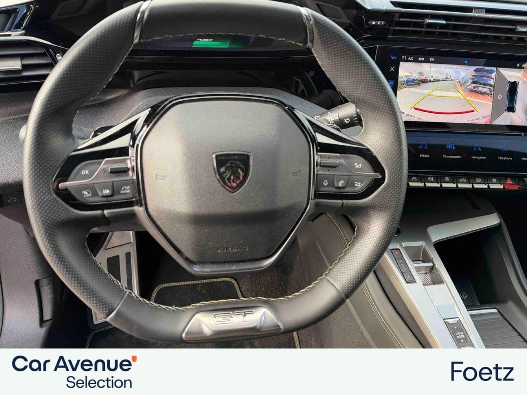PEUGEOT 408 Plug-in Hybrid 180ch GT e-EAT8 (2024) - Photo 6