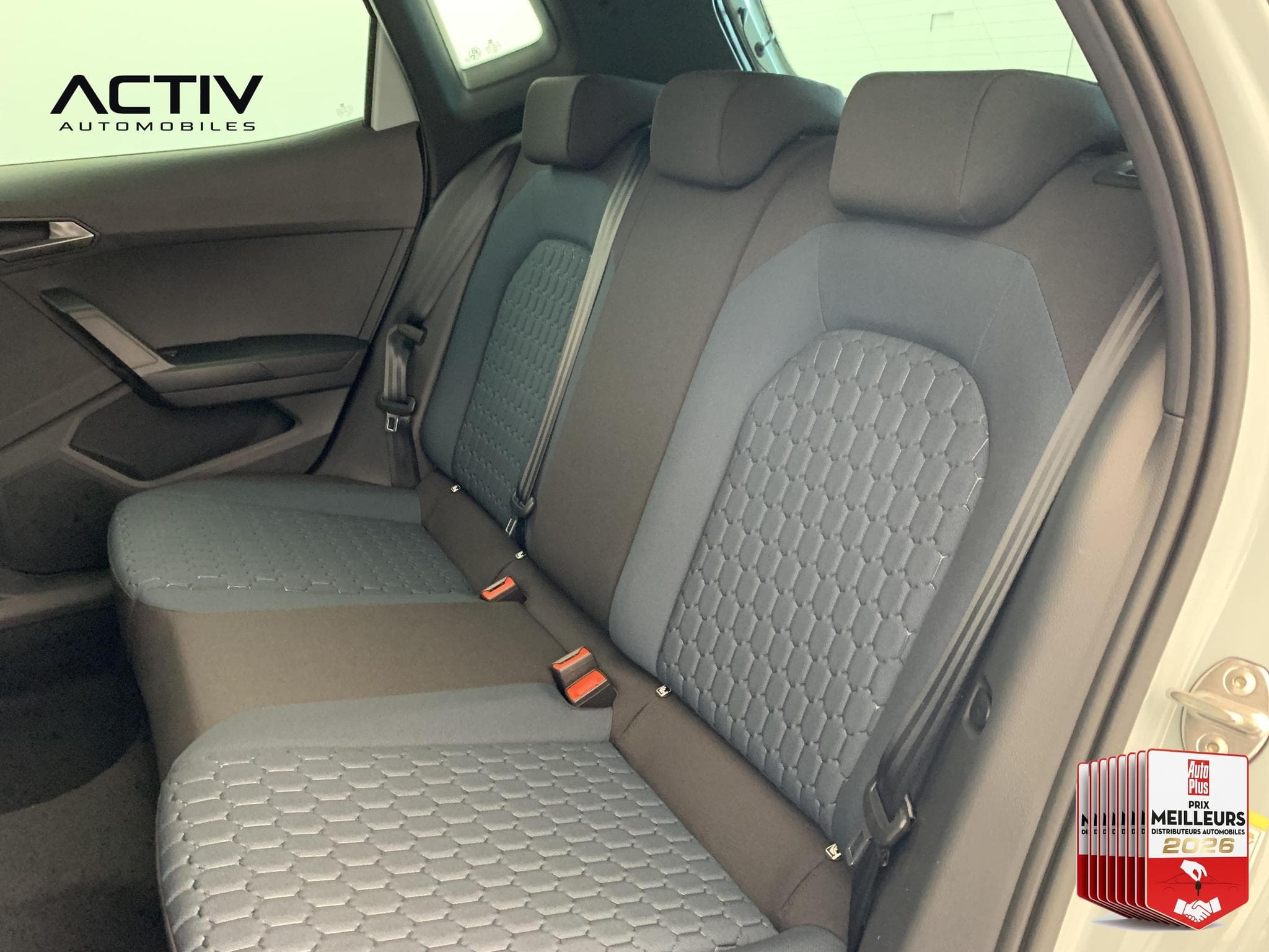 Seat Arona 1.0 TSI 115 ch Start/Stop DSG7 Copa (2026) - Foto 20