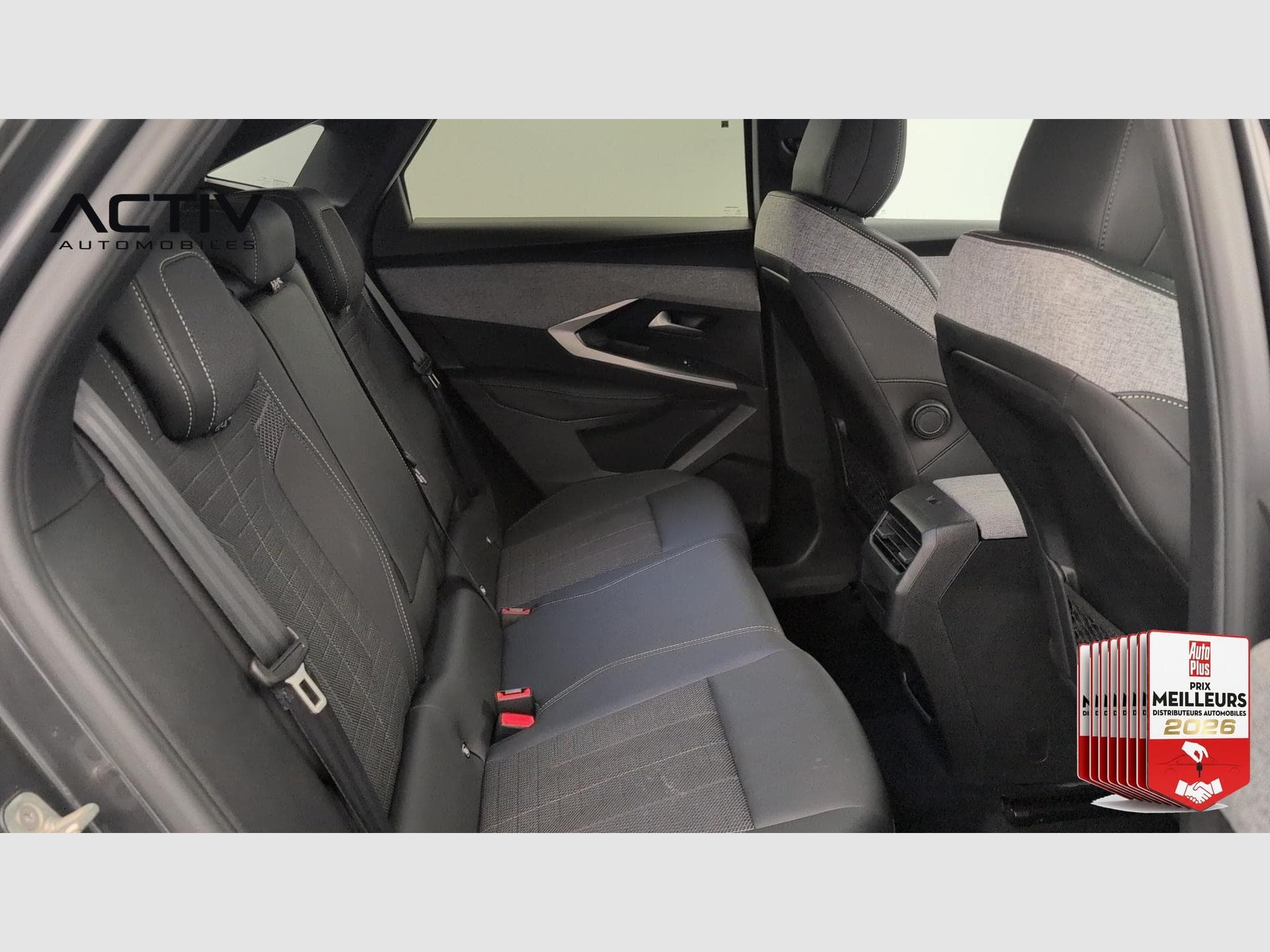 Peugeot 3008 Hybrid 145 e-DCS6 GT (2025) - Photo 10