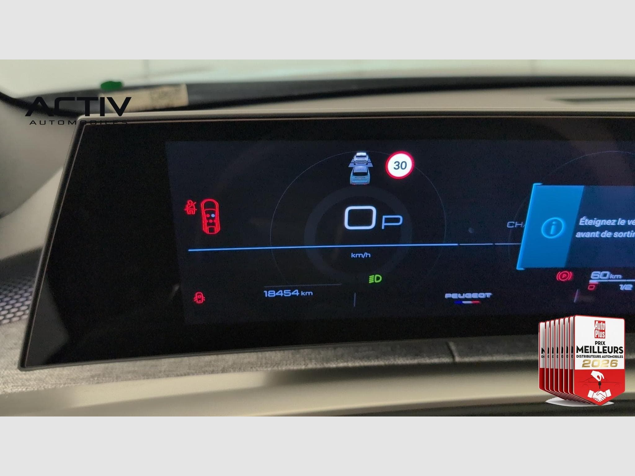 Peugeot 3008 Hybrid 145 e-DCS6 GT (2025) - Photo 24