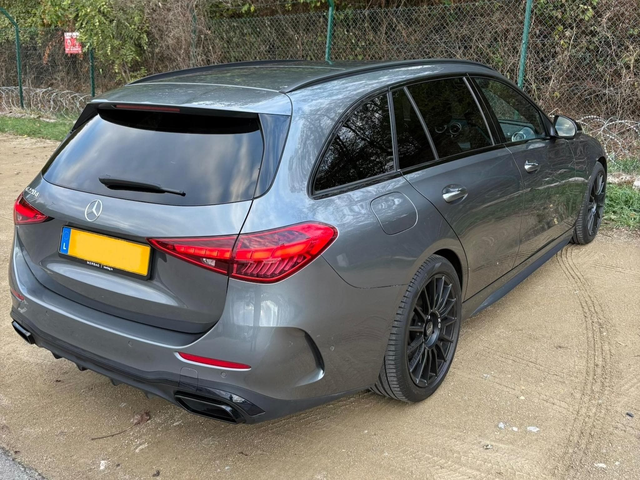 Mercedes C 220 AMG Line (2022) - Photo 2