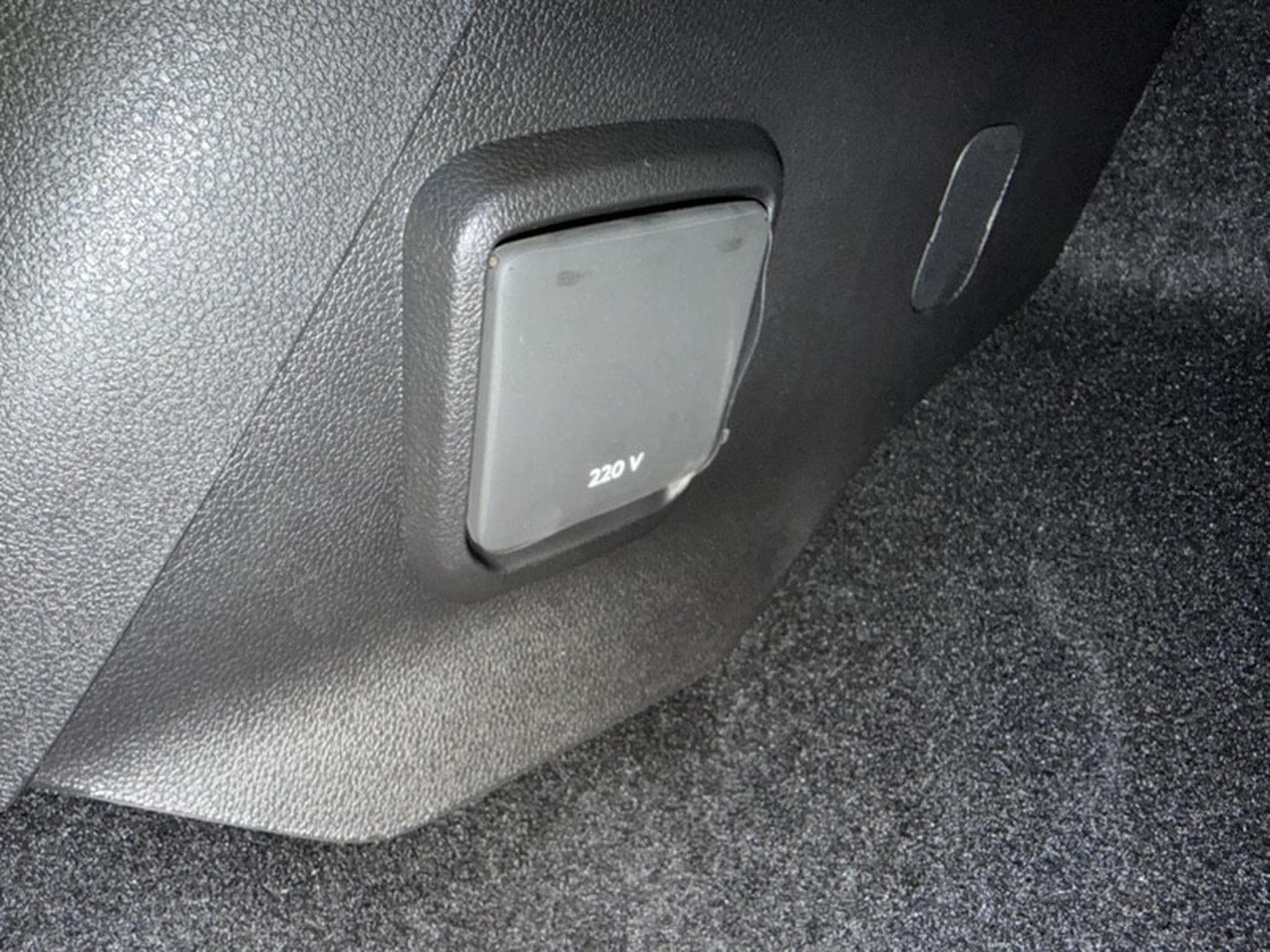 Fiat Doblo 1.5 BlueHDI 130 EAT8 L2H1 (2025) - Foto 25