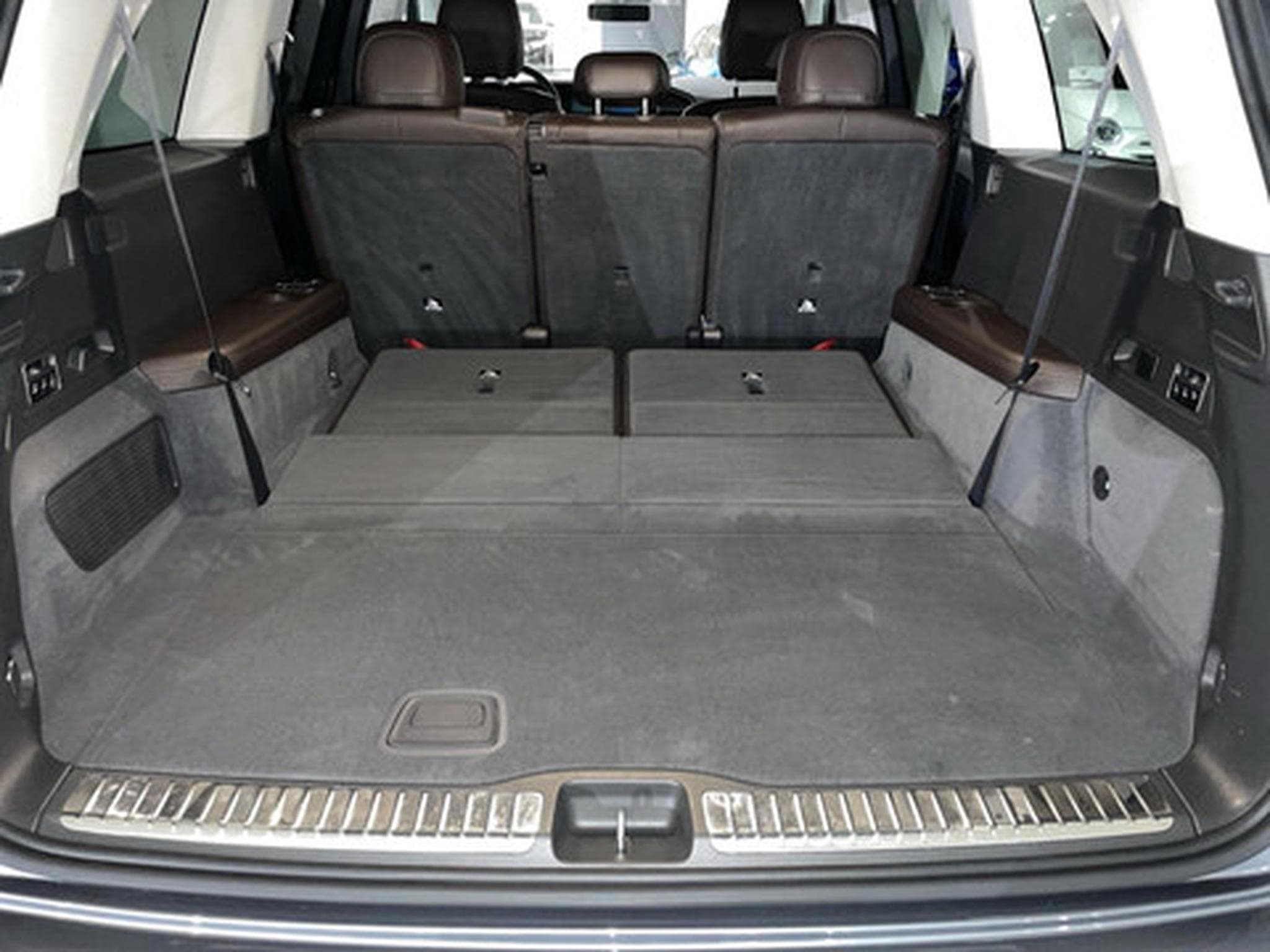 Mercedes GLS 400 2.9 GLS d 4MATIC 7 PLACES (2020) - Foto 12