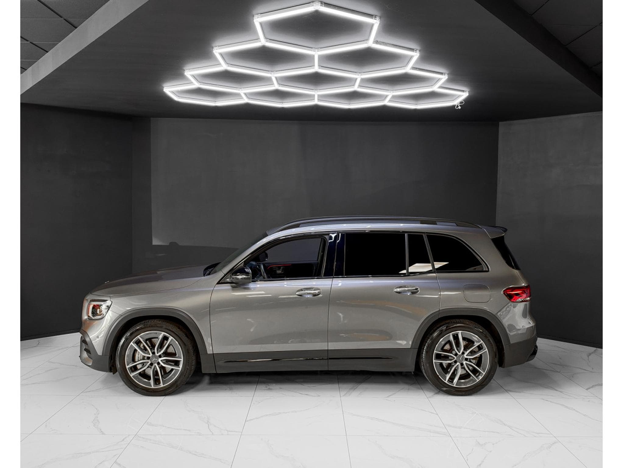 Mercedes GLB 35 AMG 35 AMG 4MATIC (2023) - Photo 2