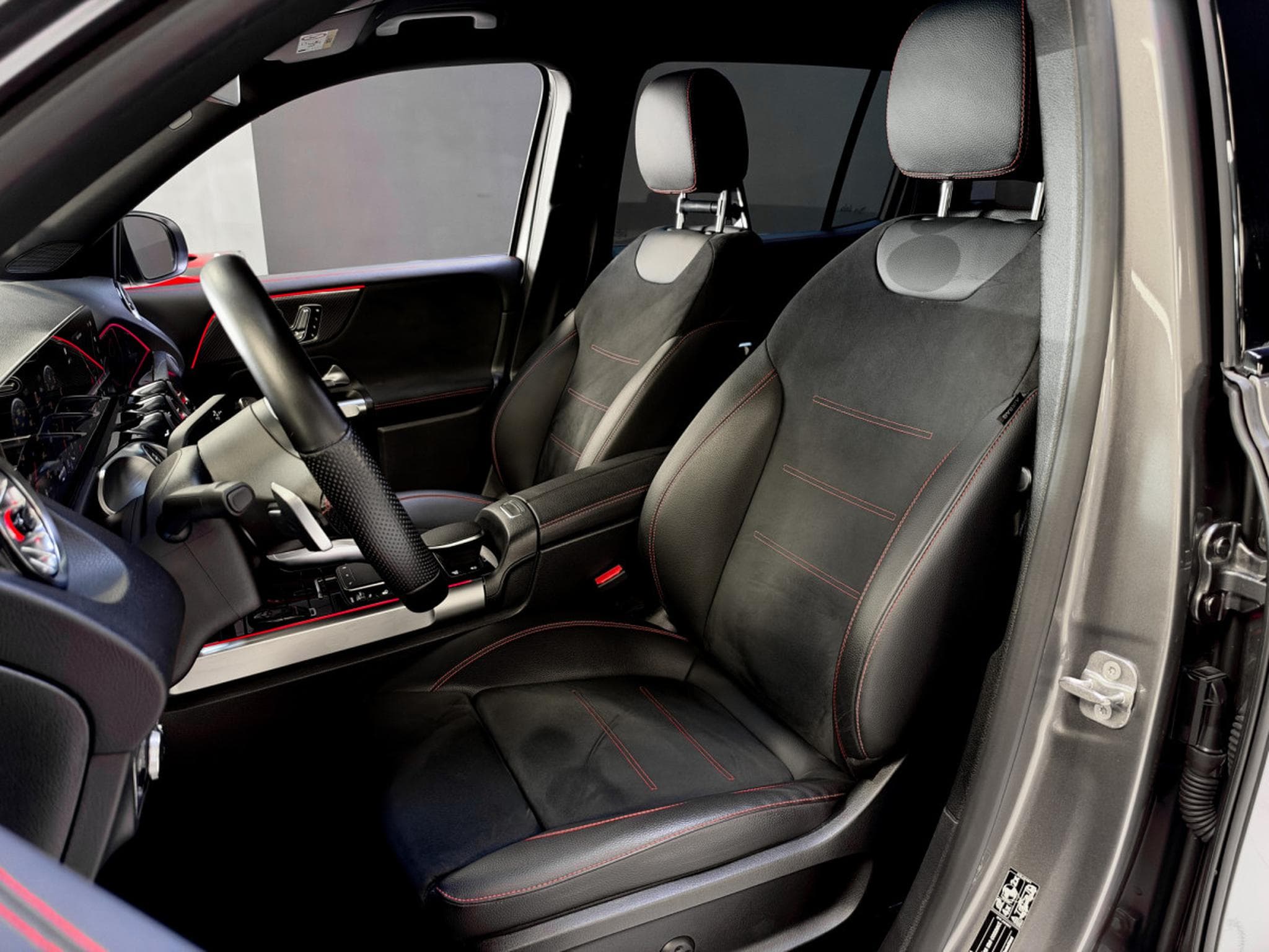 Mercedes GLB 35 AMG 35 AMG 4MATIC (2023) - Photo 13