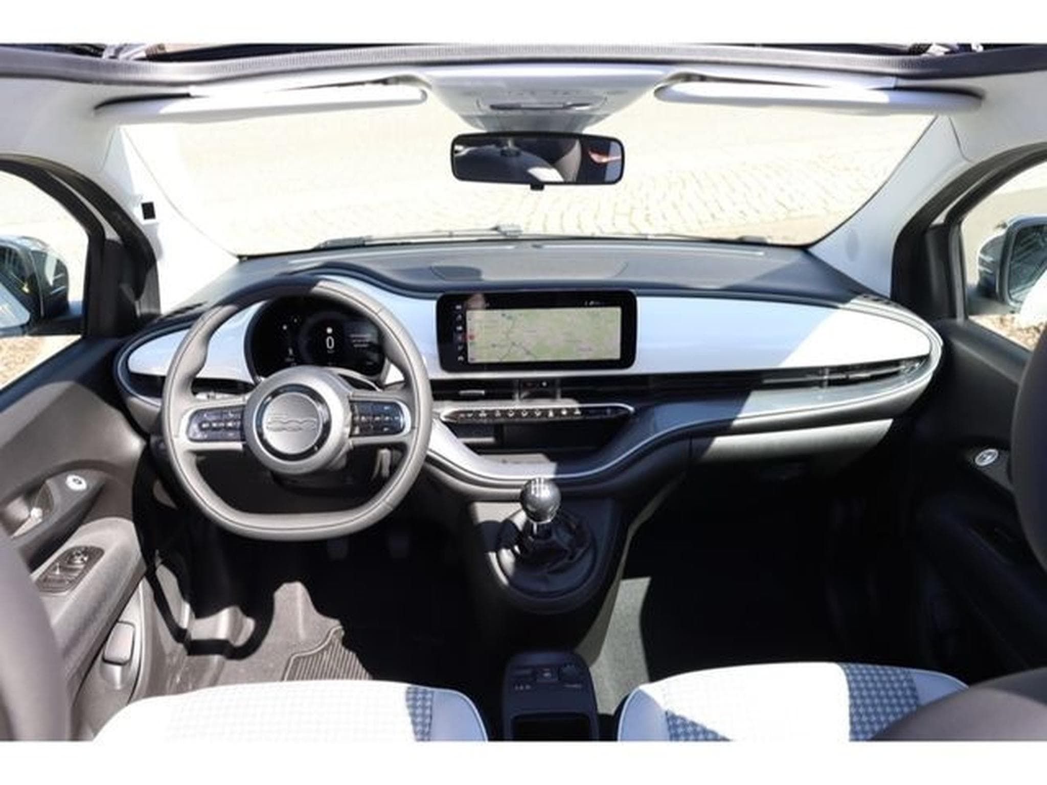 Fiat 500 1.0 Hybrid 65 Cabrio Dolce Vita (2026) - Photo 8