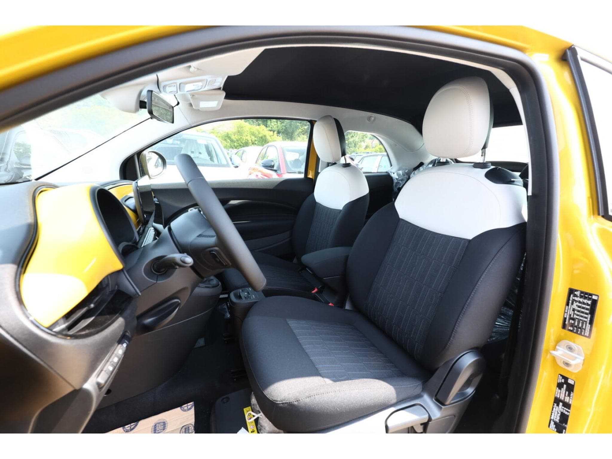 Fiat 500 1.0 Hybrid 65 Cabrio Icon (2026) - Photo 6