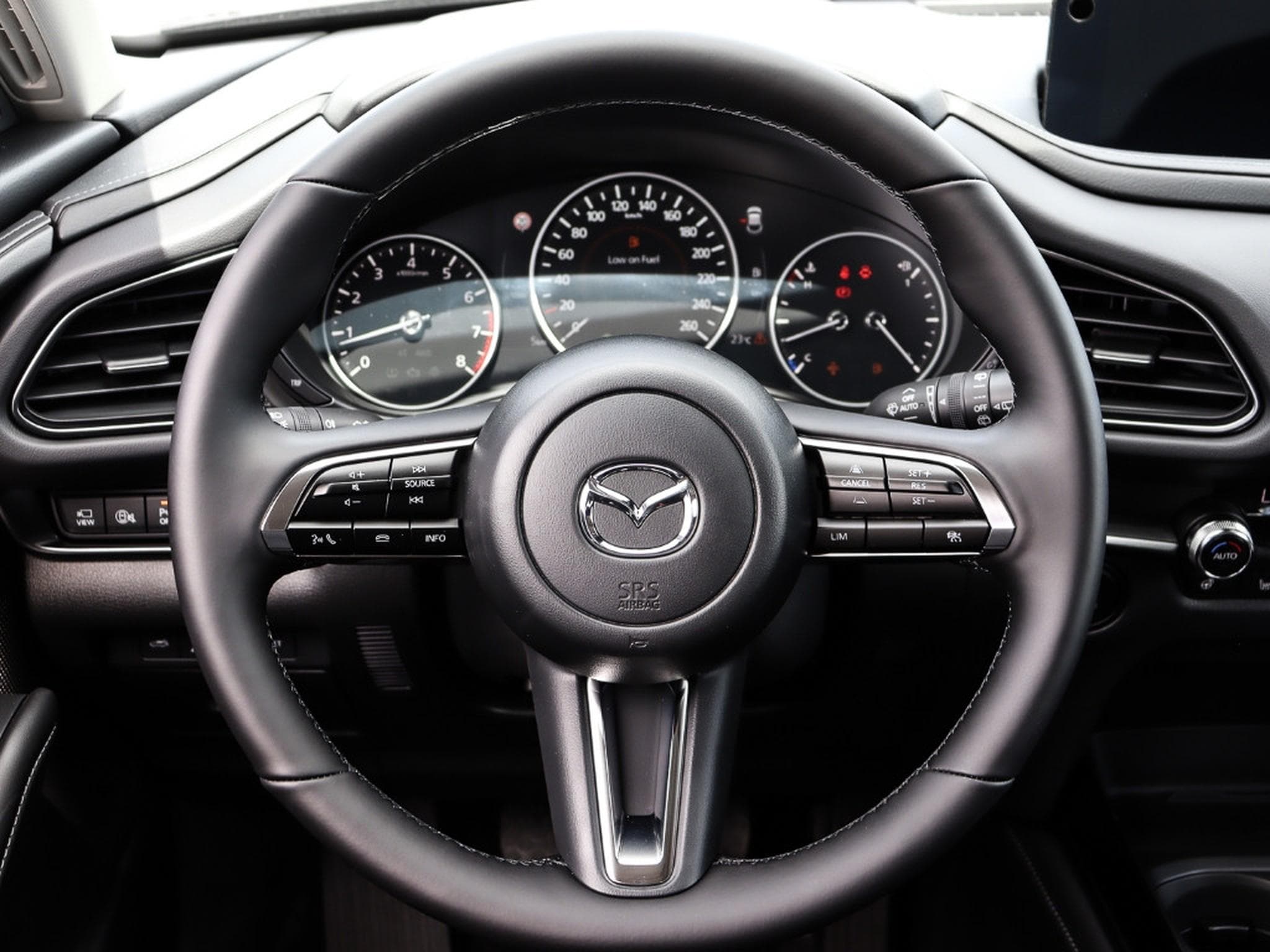 Mazda CX-30 2.5 E-Skyactiv  G 140 Homura Plus (2026) - Photo 10