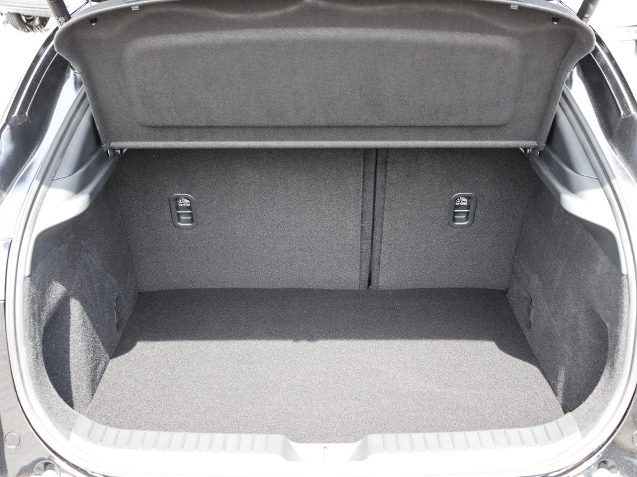 Mazda CX-30 2.5 E-Skyactiv  G 140 Homura Plus (2026) - Photo 16