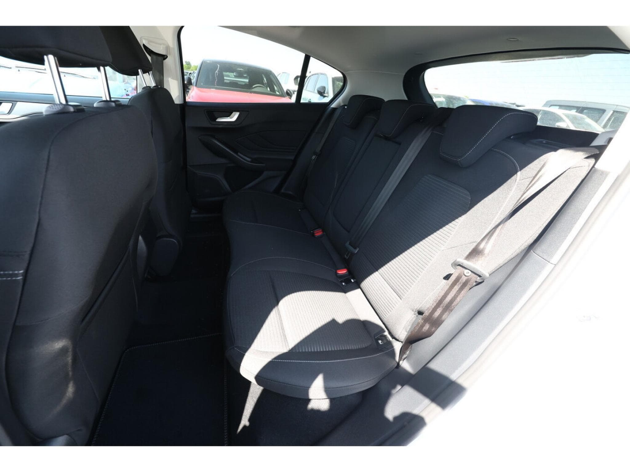 Ford Focus 1.0i Ecoboost 125 Titanium X (2026) - Foto 10