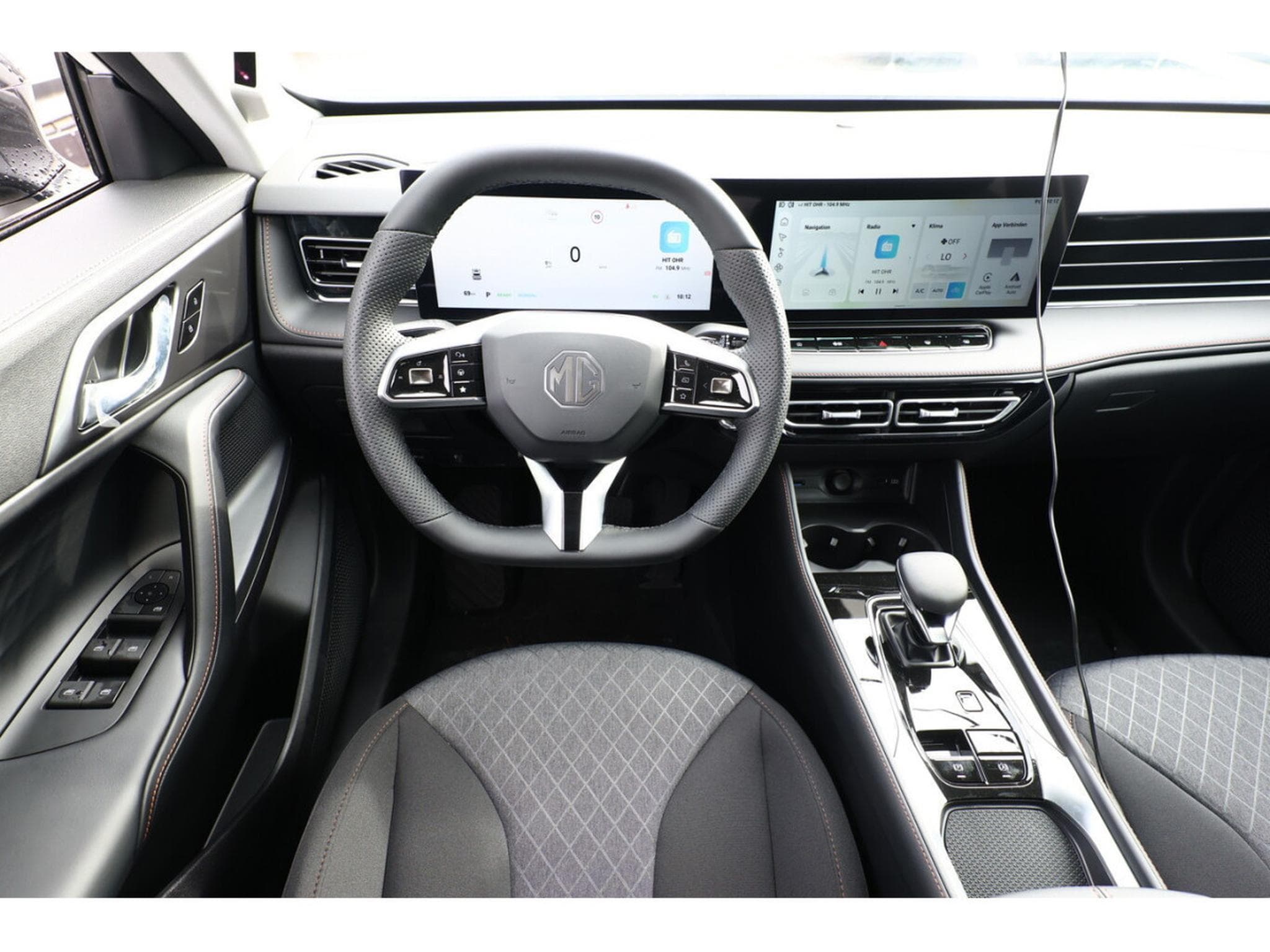MG HS 1.5  HEV+ 224 Auto  Comfort (2026) - Foto 9