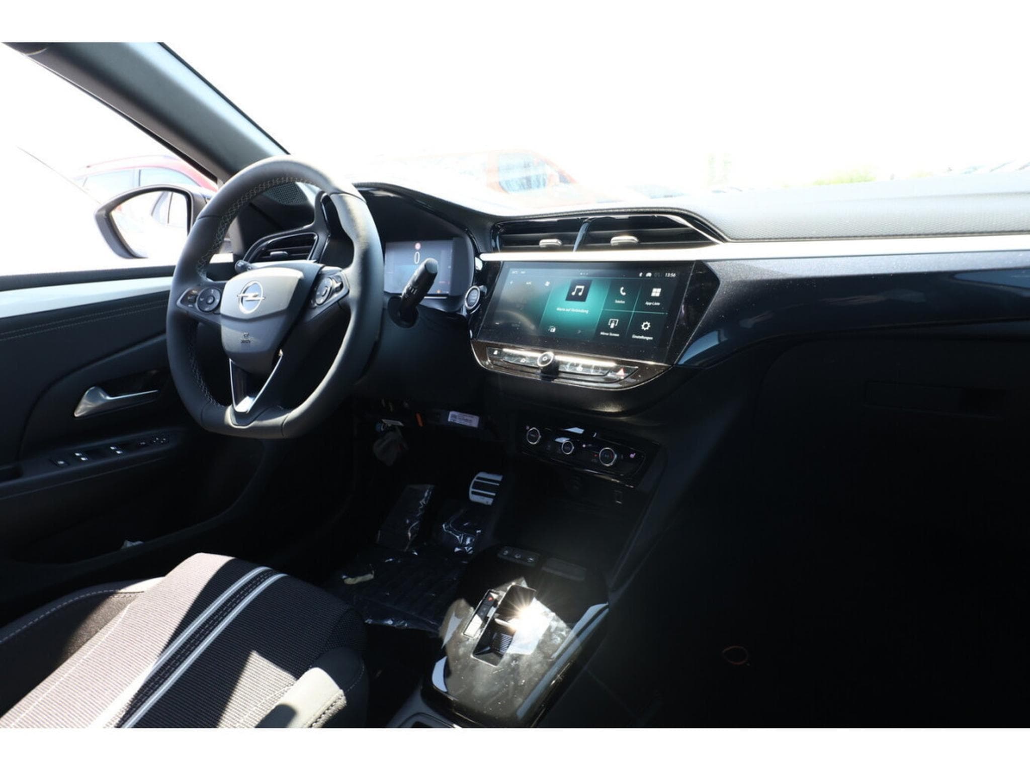 Opel Corsa 1.2 Hybride 145 e-DC6 (2025) - Foto 10
