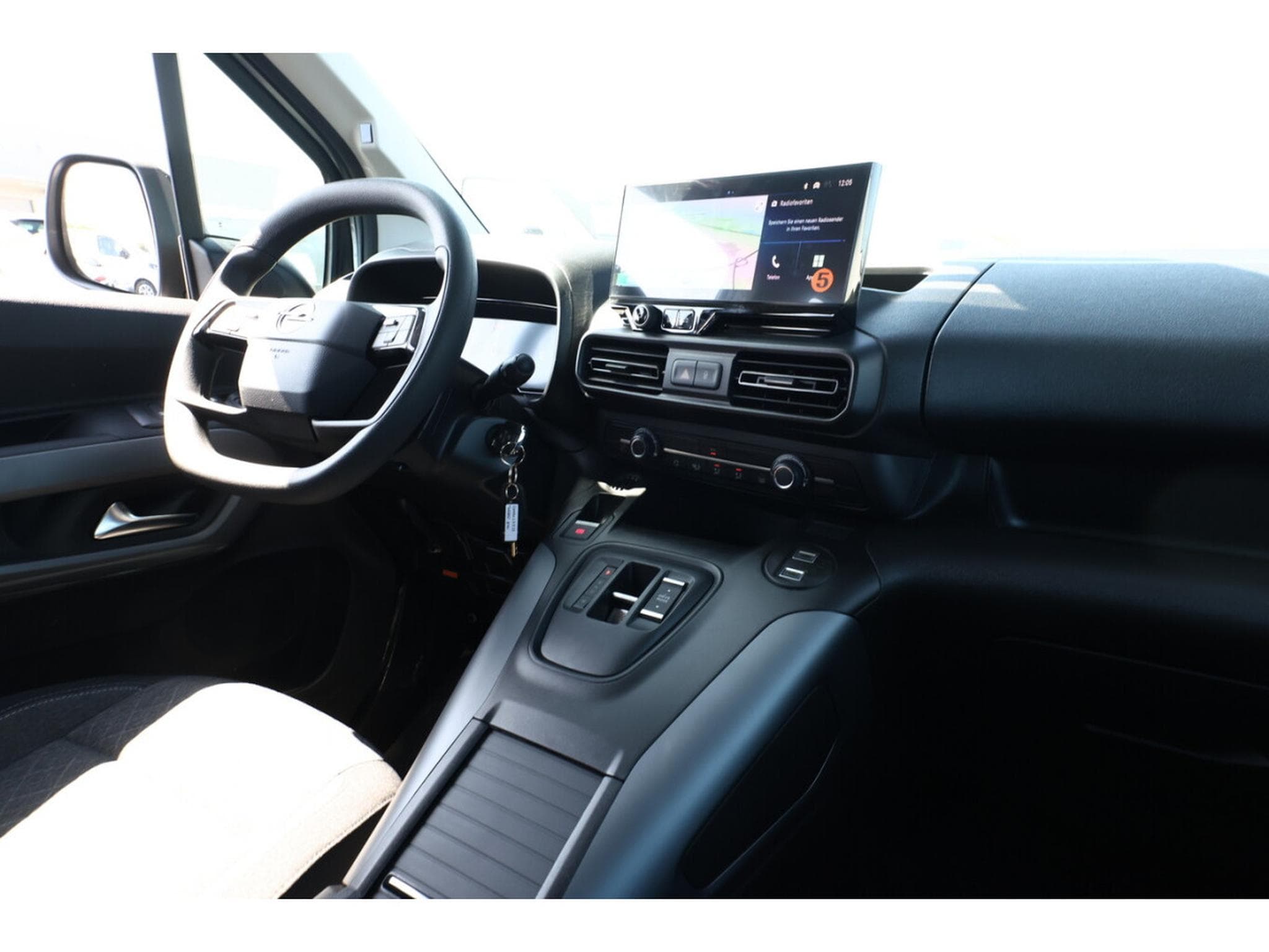 Opel Combo 1.5 BlueHDi 130 AT8 GS (2026) - Foto 10