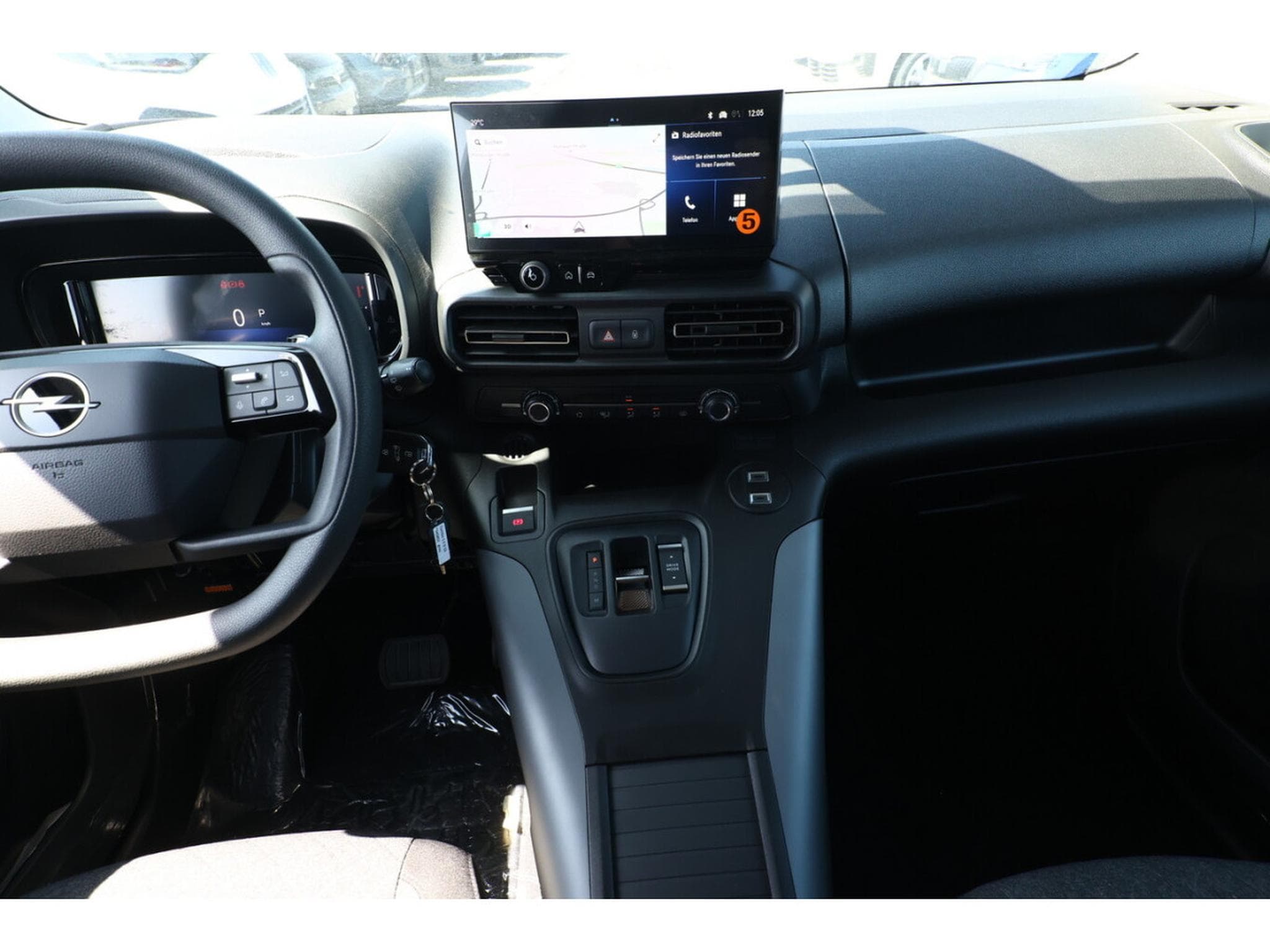 Opel Combo 1.5 BlueHDi 130 AT8 GS (2026) - Foto 9