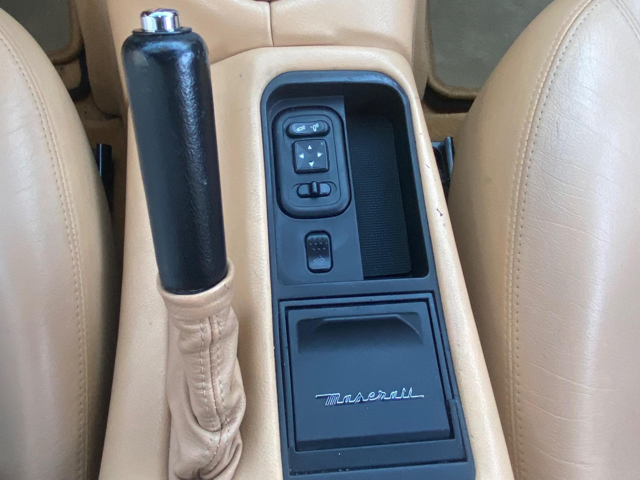 Maserati Spyder Cambiocorsa 4200 GT (2001) - Photo 12