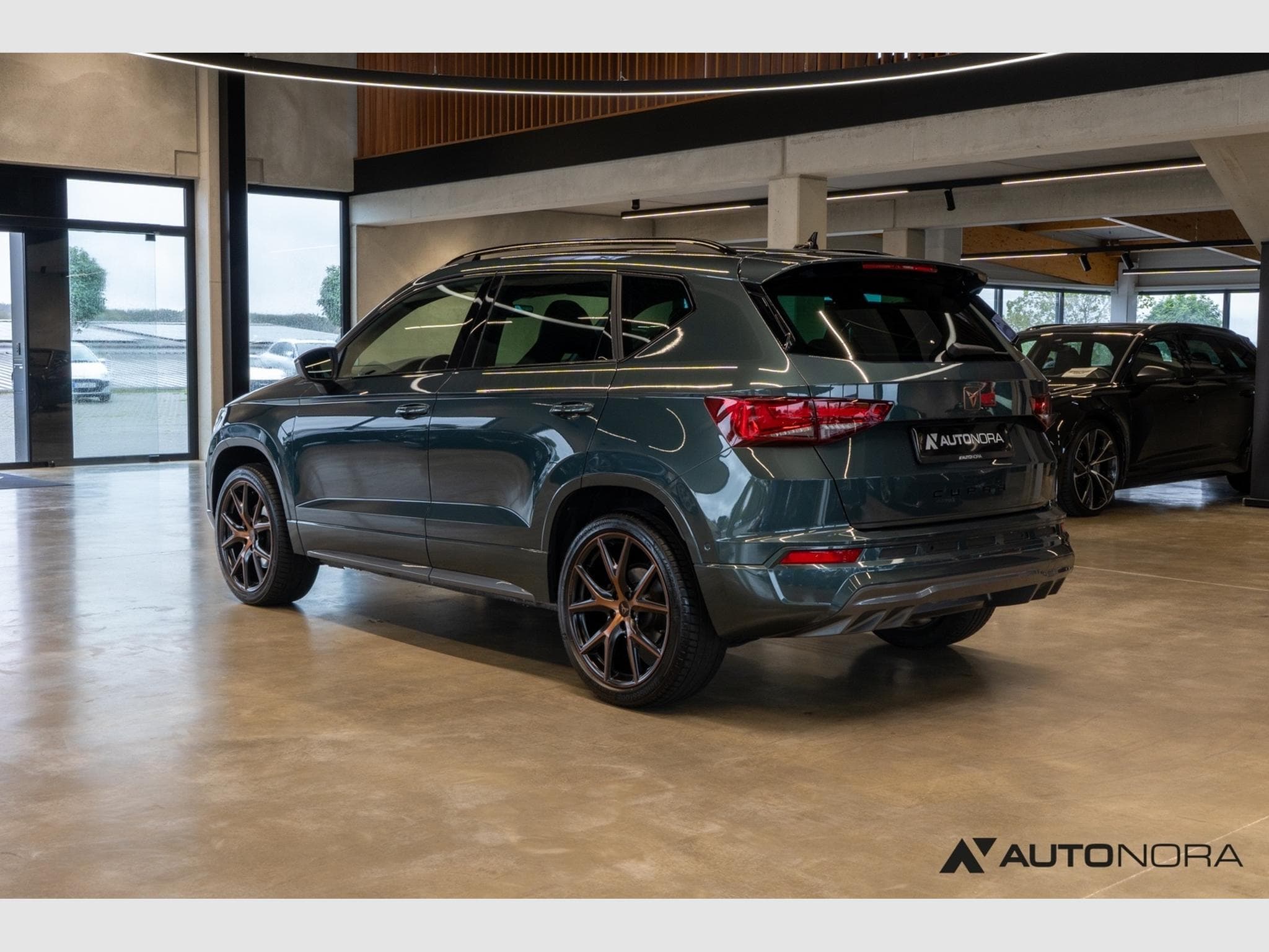 Cupra Ateca 2.0 TSI 4Drive (1970) - Photo 2