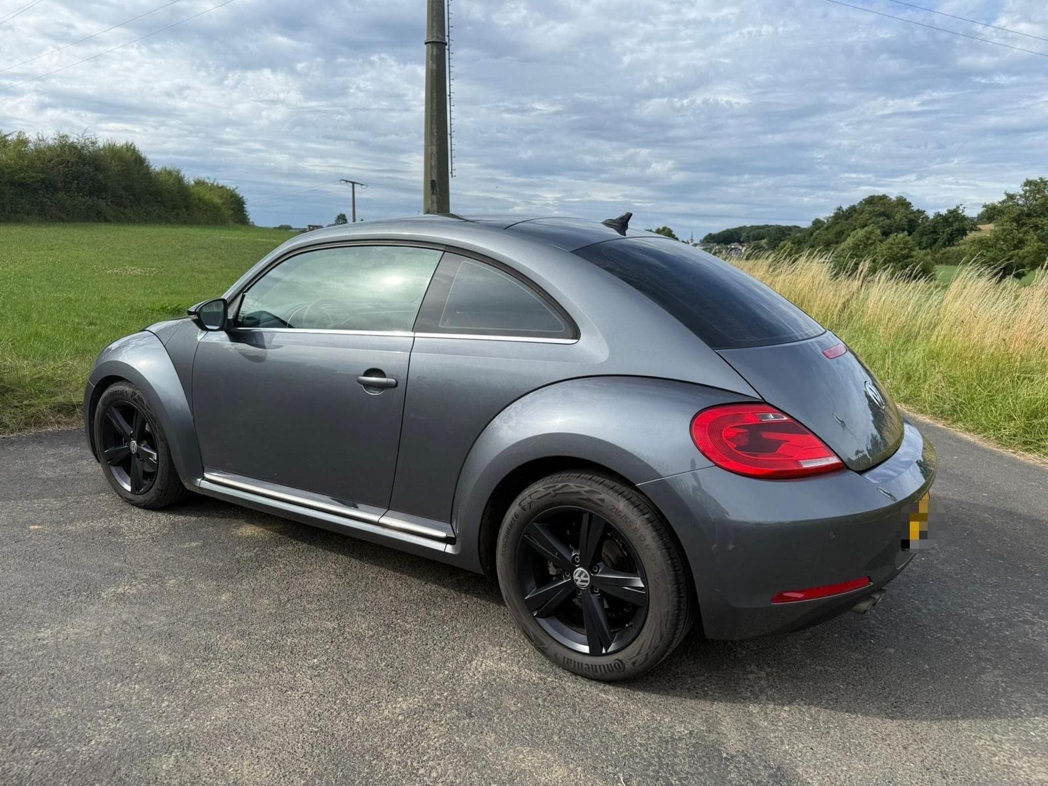 VW Beetle 2.0 TDI BMT Sport DSG (2015) - Photo 2
