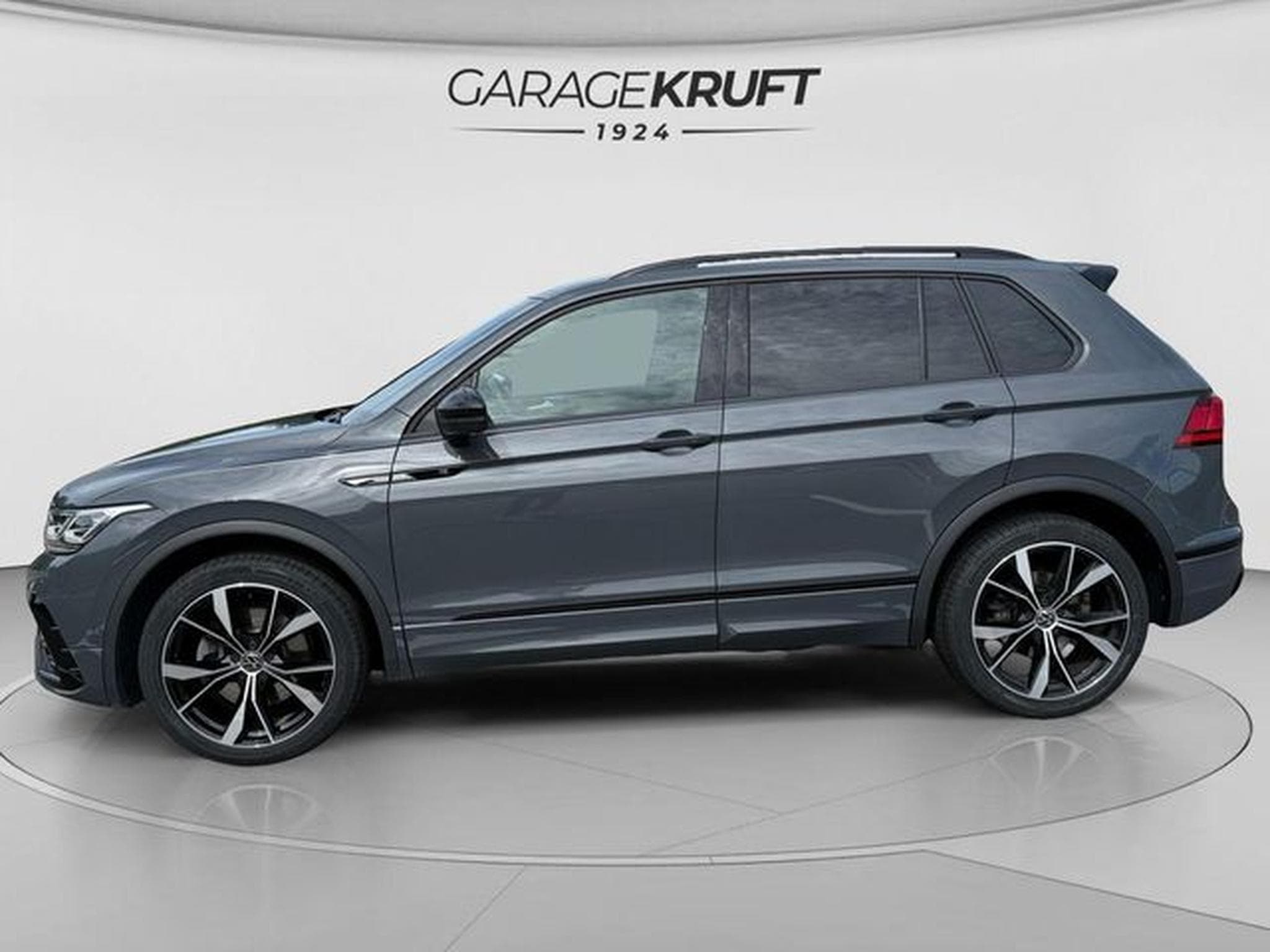 VW Tiguan Tiguan R-Line 4Motion, Black Style, DCC, ACC, Le (2022) - Photo 2