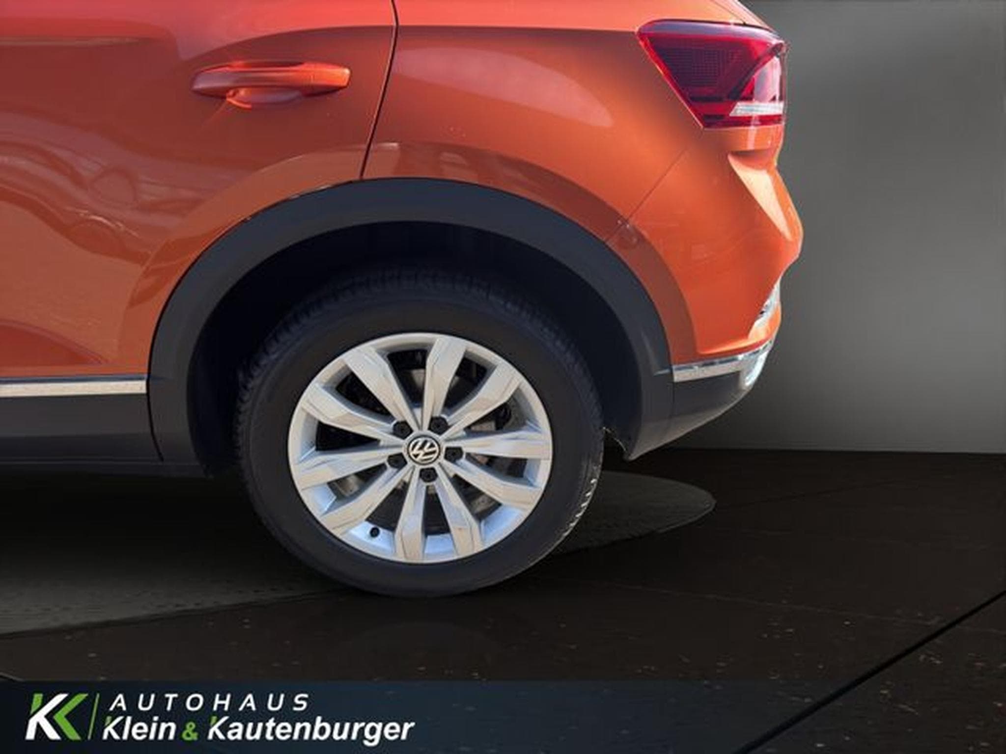 VW T-Roc T-Roc 2.0TSI Sport 4M+CARPLAY+VIRTUAL+KAMERA+LED (2019) - Foto 10