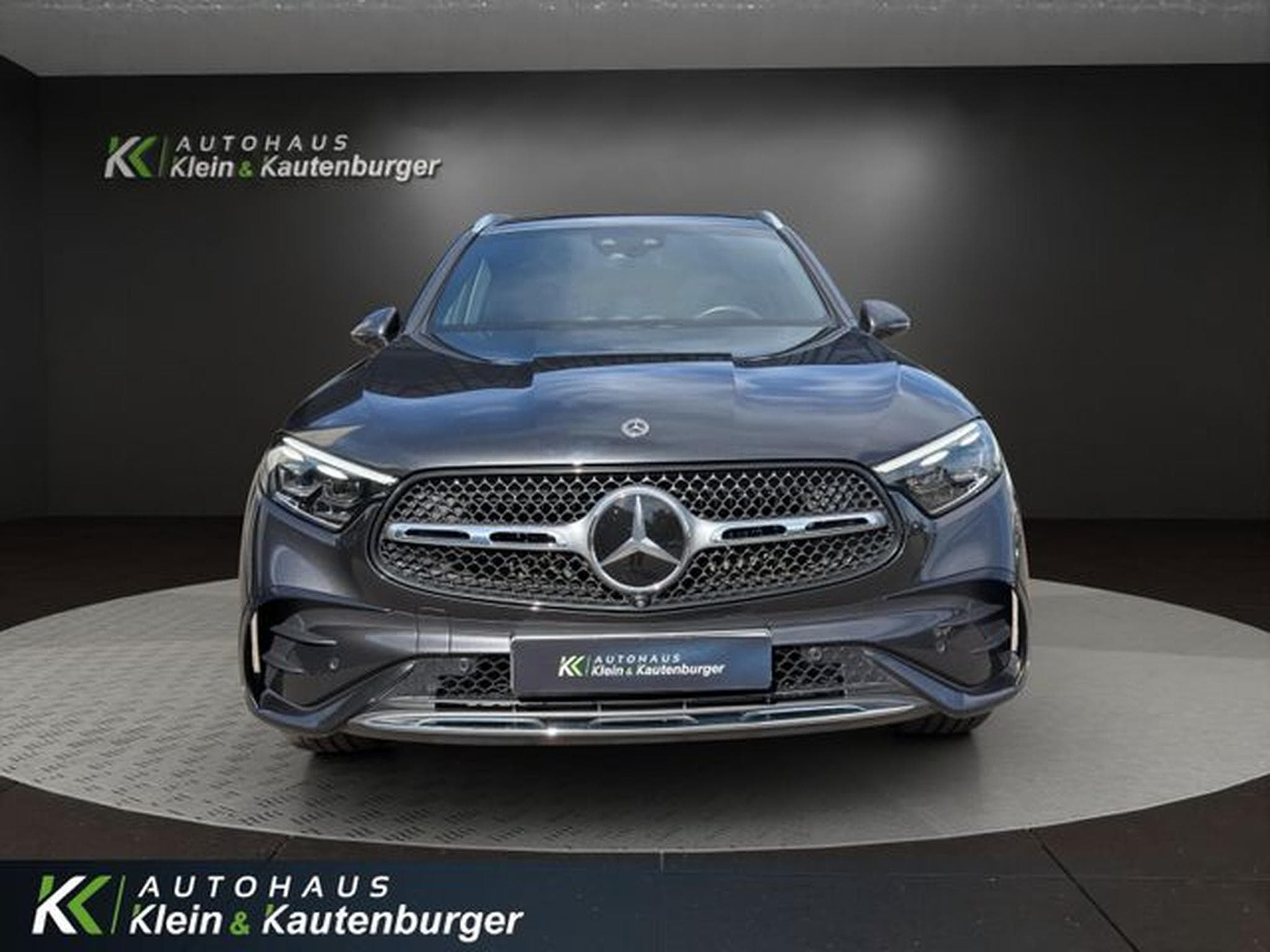 Mercedes GLC 300 GLC300e4M+AMG+PANO+AIRMATIC +HINTERA.LENK+SOUND (2023) - Foto 2