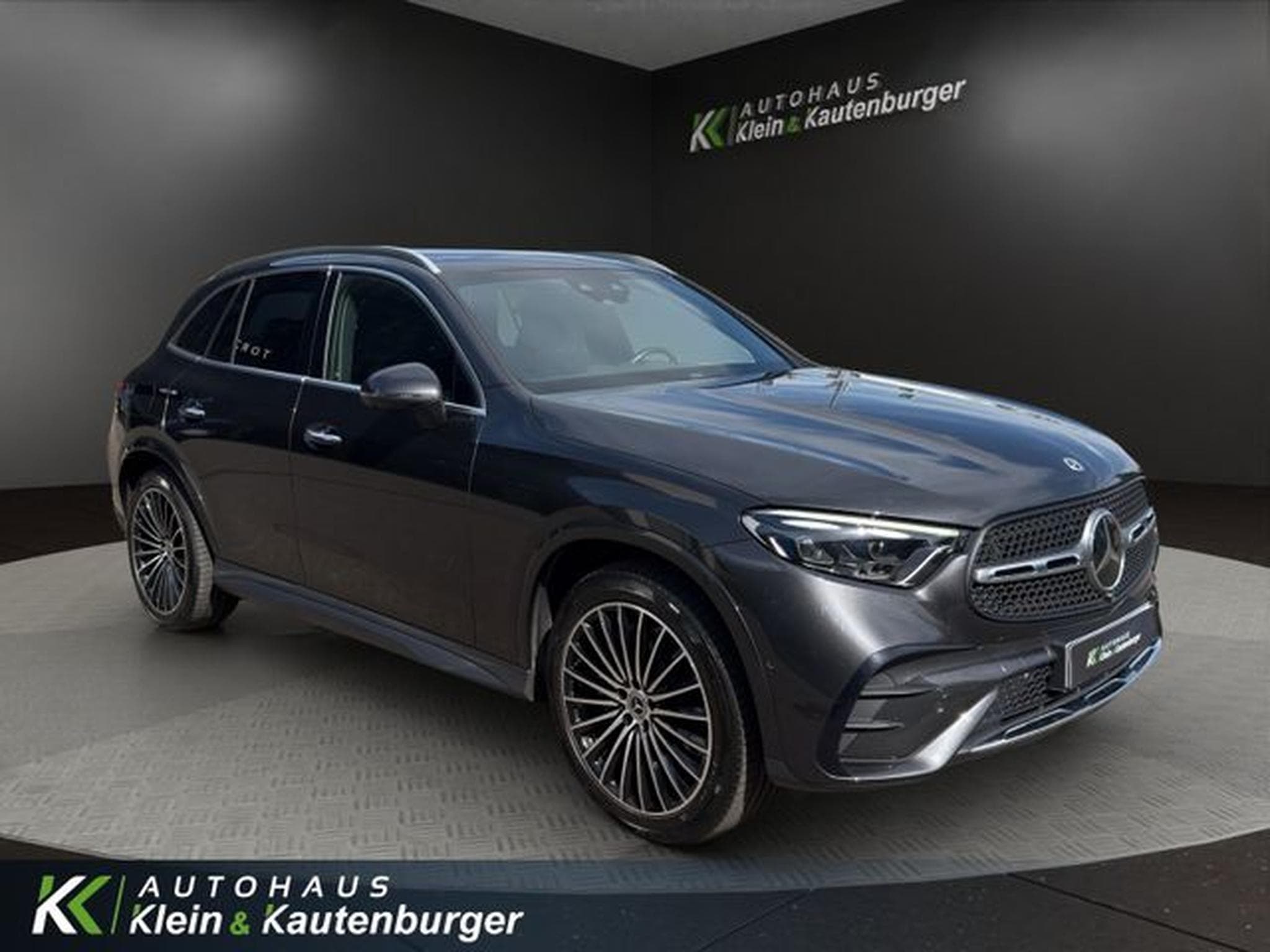 Mercedes GLC 300 GLC300e4M+AMG+PANO+AIRMATIC +HINTERA.LENK+SOUND (2023) - Foto 3