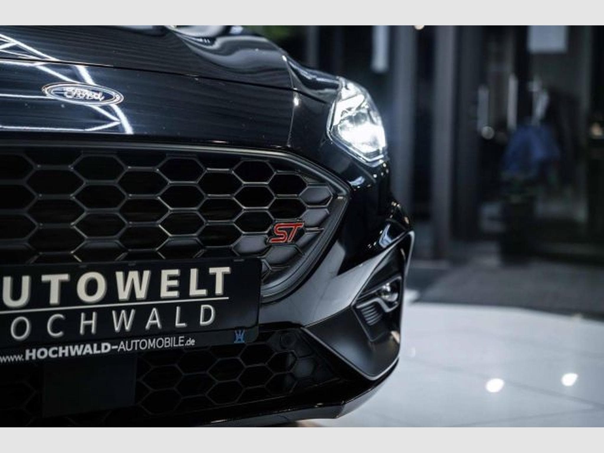 Ford Focus Focus ST 2.3 NAVI LED Recaro RFK SHZG Towkl Spur (2021) - Photo 7
